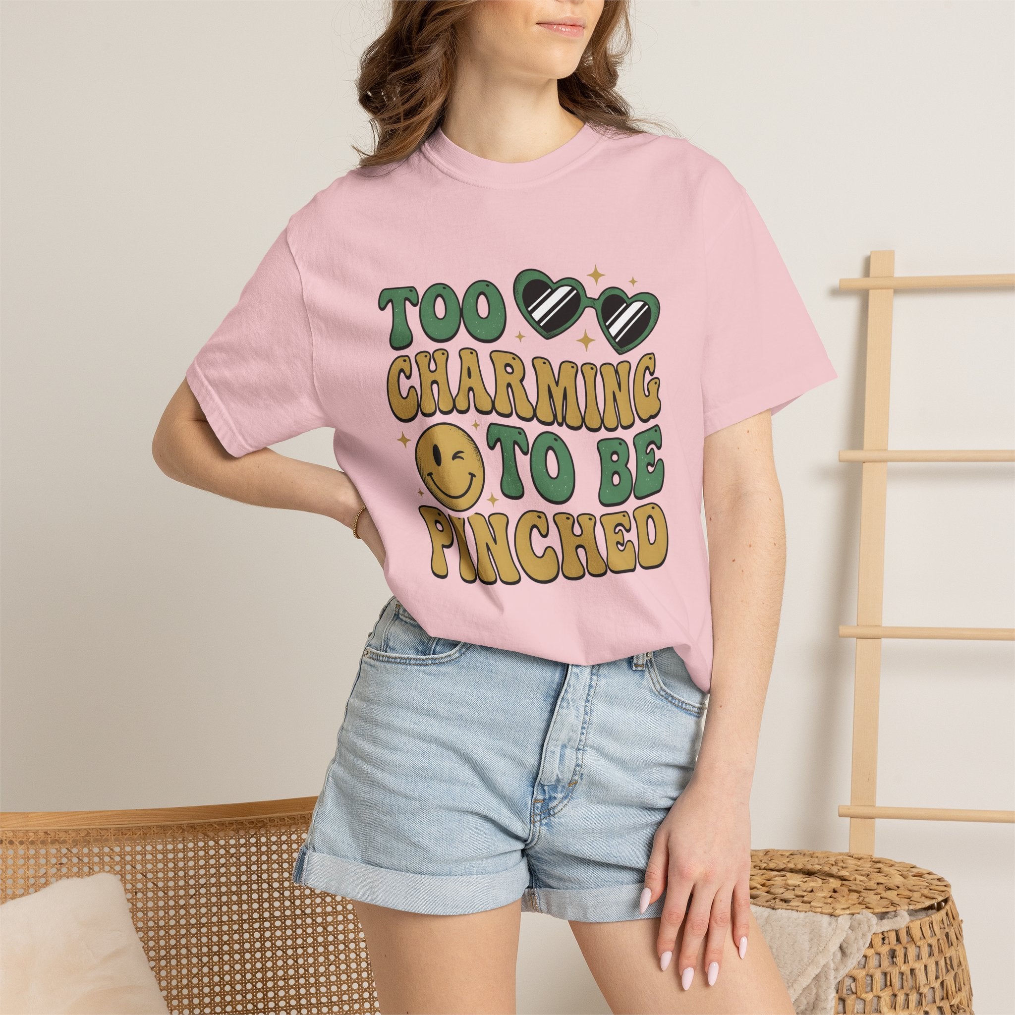 Heart Sunglasses Shirt St Patrick's Day Humor Gift Women Retro Tee Shades T-Shirt Shamrock Fan Vintage Tshirt Funny Graphic Groovy Smiley