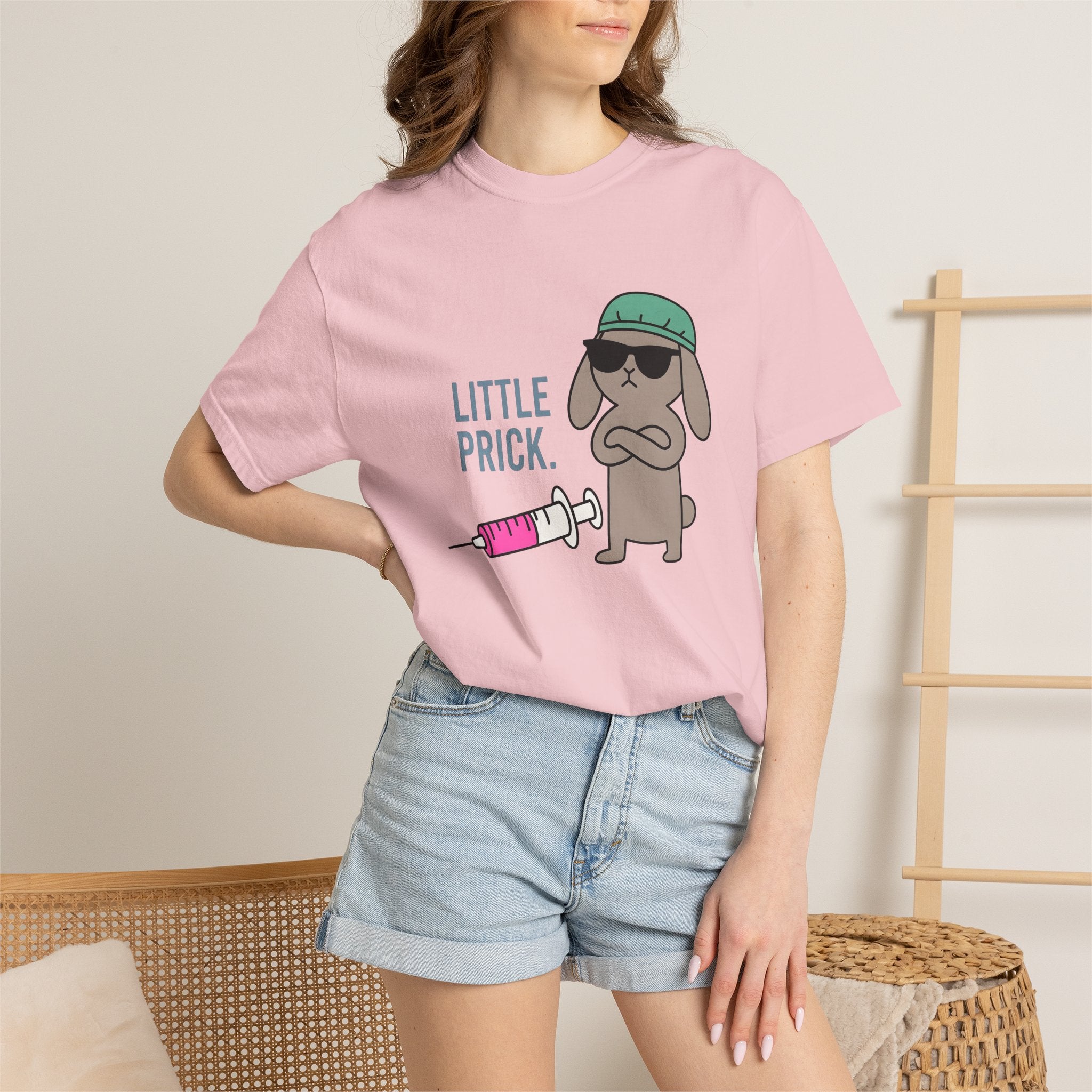 Bunny Syringe Shirt Nurses Animal Gift Women Cartoon Tee Syringe T-Shirt Nurse Enthusiast Toon Tshirt Creature Graphic Minimalist Sunglasses