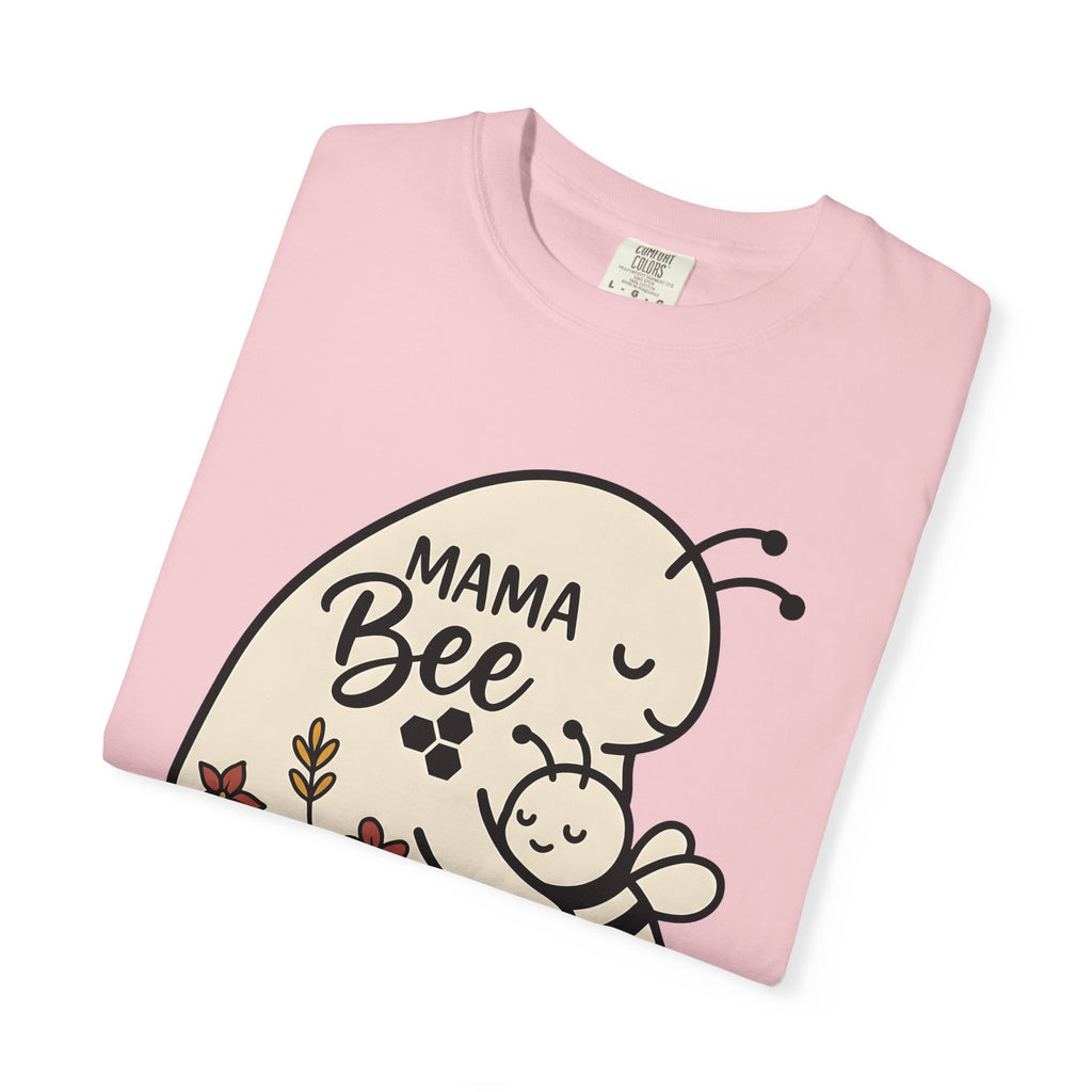 Bee Cuddle Shirt Animals & Flowers Mother Gift Women Adorable Tee Honeybee T-Shirt Wildlife Fan Cute Tshirt Mom Graphic Sketch Meadow
