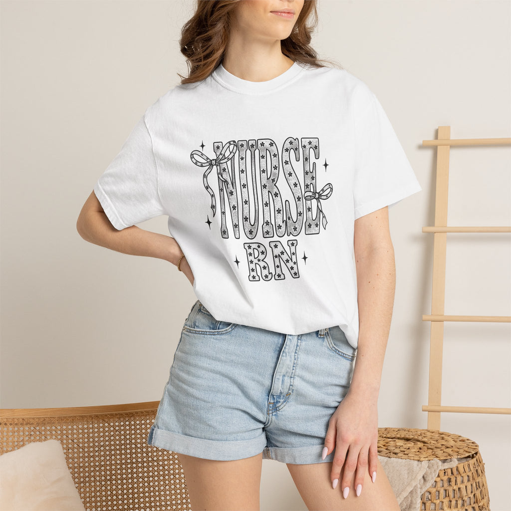 Nursing Art Shirt Nurse Clinic Gift Women Cartoon Tee Nursing T-Shirt Healthcare Enthusiast Comic Tshirt Medical Graphic Doodle Hair Bow