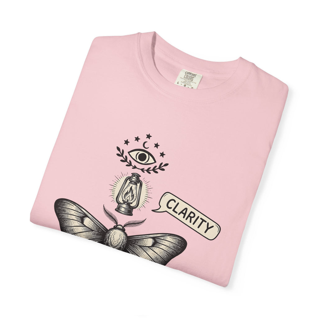 Moth Design Shirt Animals Magic Gift Women Rustic Tee Moth T-Shirt Creature Fan Vintage Tshirt Mystical Graphic Retro Light Tshirt