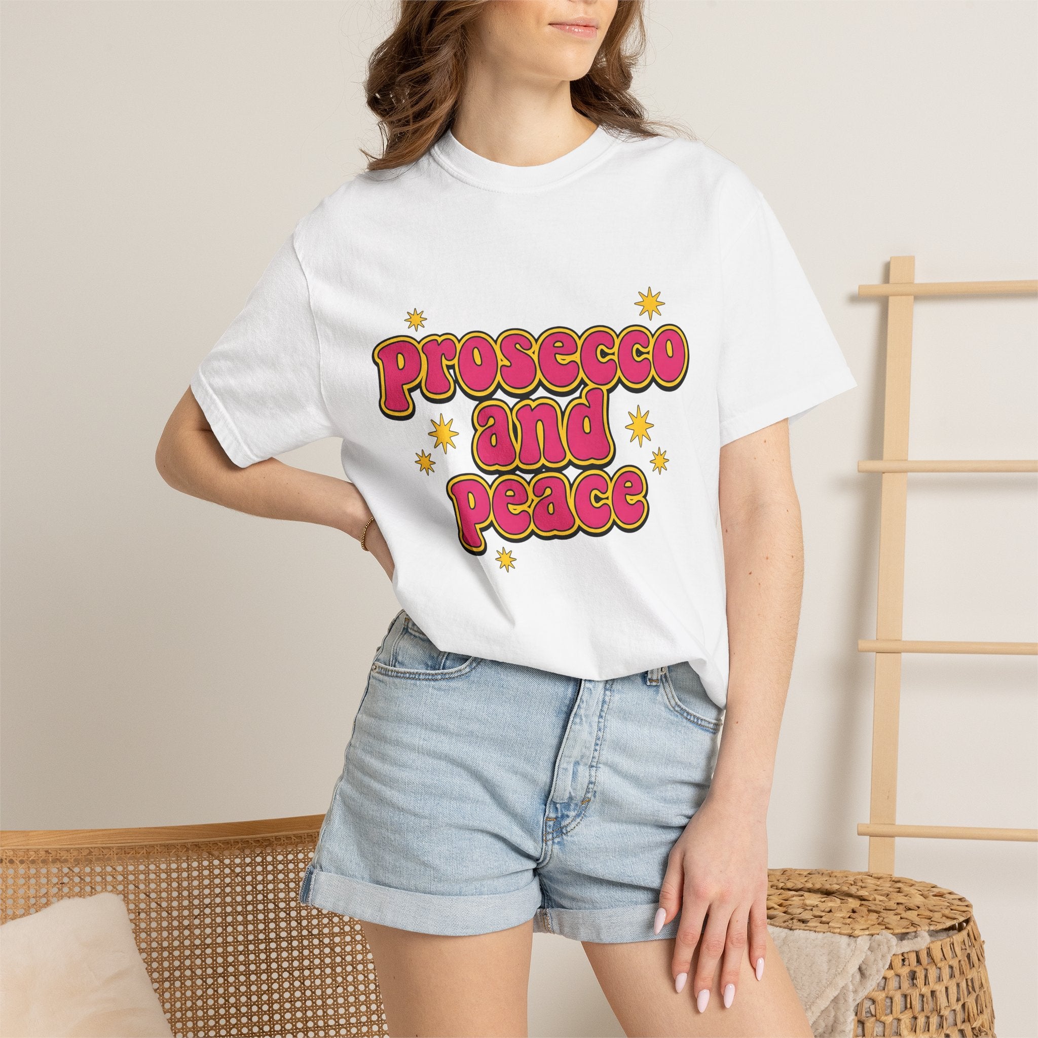 Old School Font Shirt Drinks Event Gift Women Funky Tee Typography T-Shirt Cocktail Fan Party Graphic Illustration Groovy Design Strong