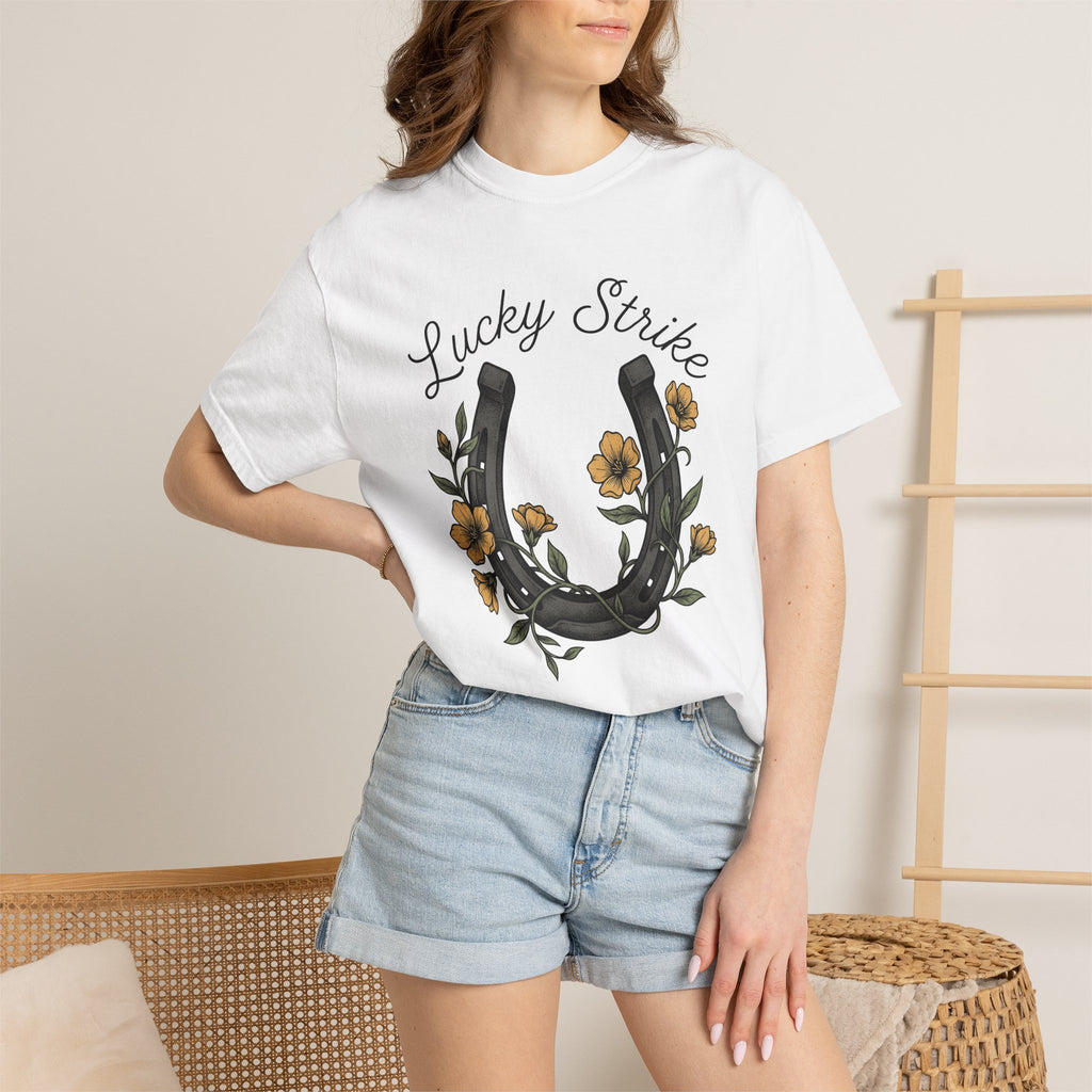 Horseshoe Bloom Shirt Boho Chic Fortune Gift Women Line Art Tee Lucky Clover T-Shirt Bohemian Fan Hand Drawn Tshirt Prosperity Graphic