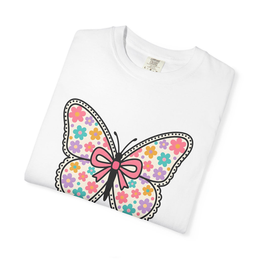 Butterfly Illustration Shirt Easter Garden Gift Women Adorable Tee Butterfly T-Shirt Spring Fan Cute Tshirt Yard Graphic Muted Tones
