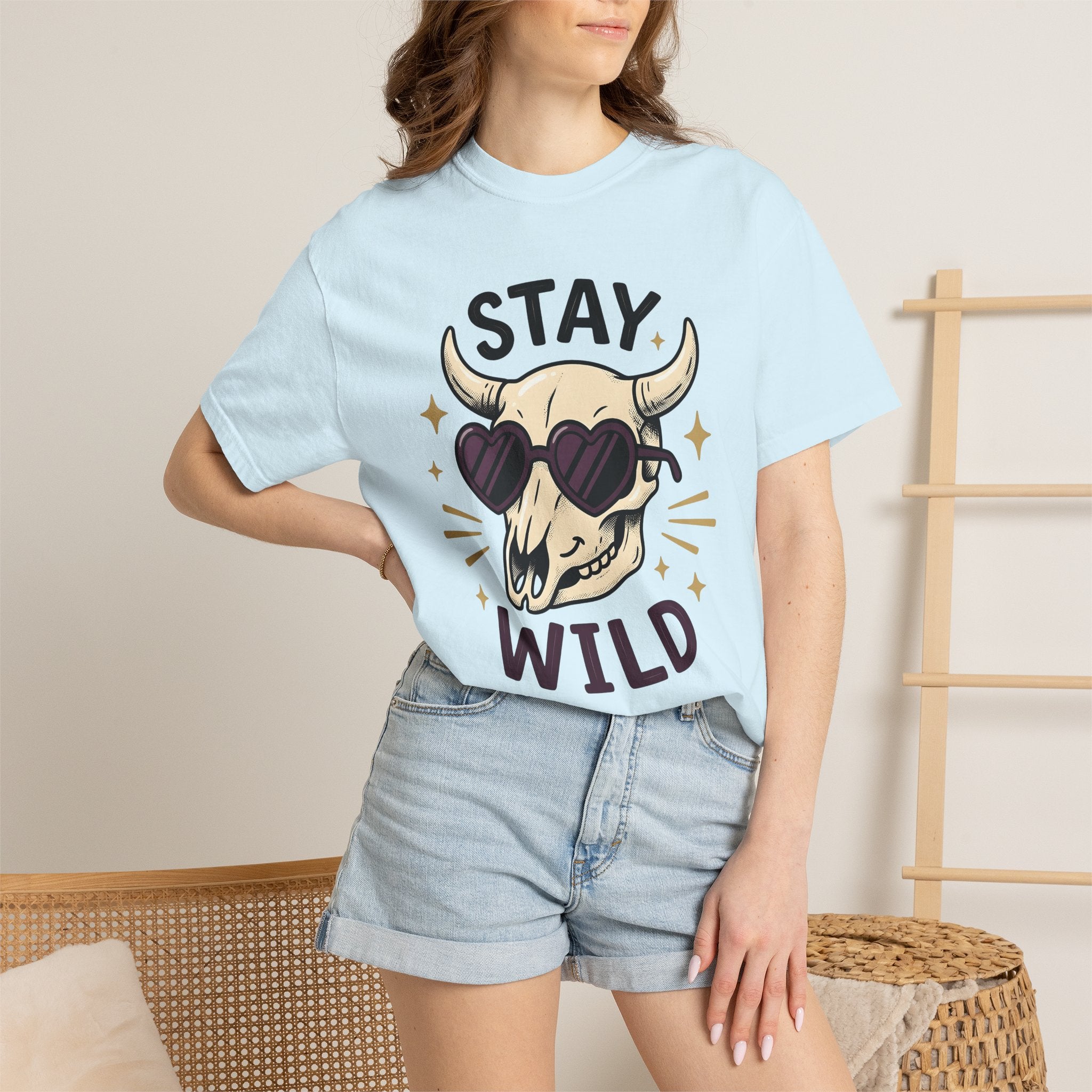 Bull Skull Shirt Cowgirl Western Gift Women Cartoon Tee Skull T-Shirt Rodeo Fan Cowboy Tshirt Western Graphic Retro Heart Sunglasses Tshirt