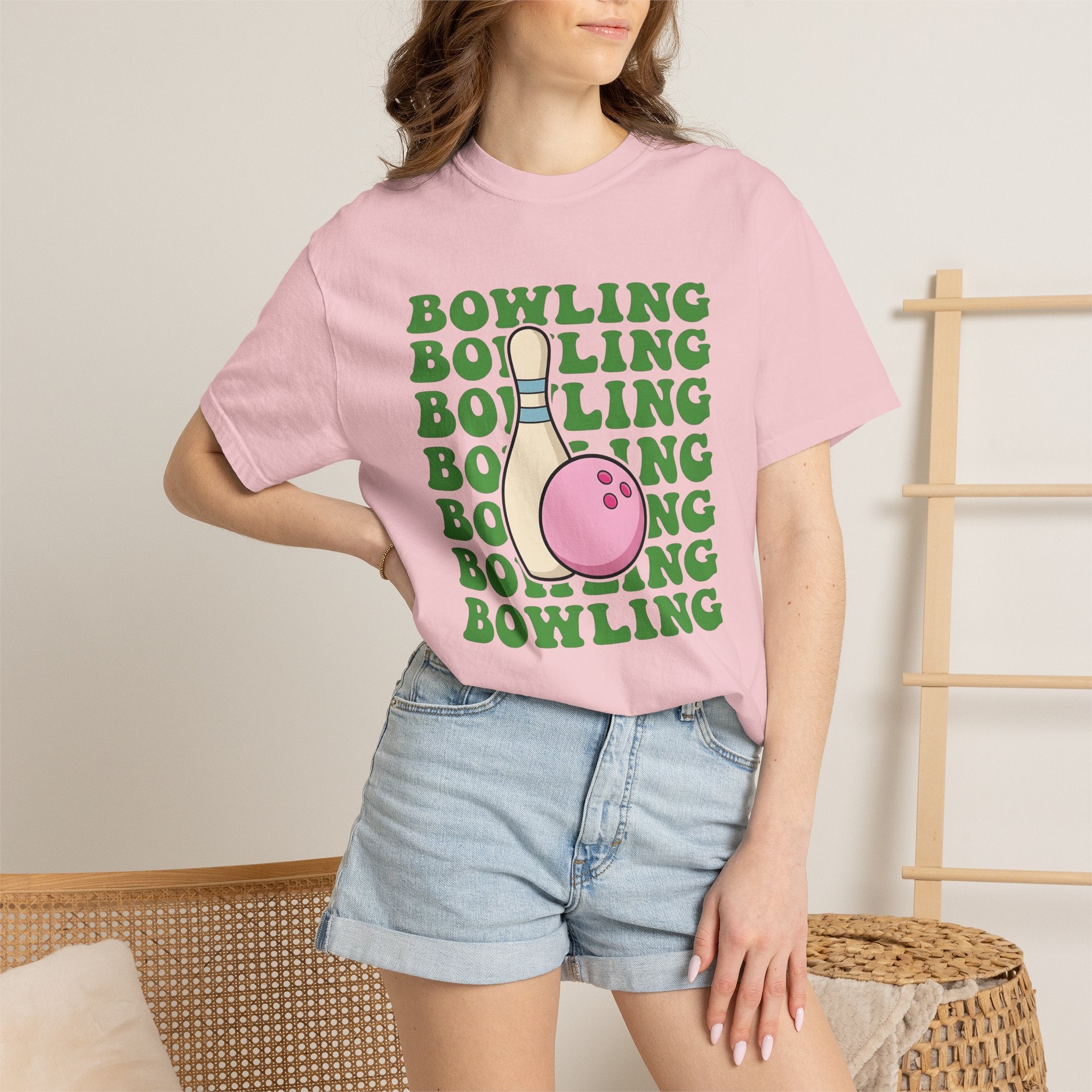 Bowling Ball Pin Shirt Bowling Athletics Gift Women Comic Tee Bowling Pin T-Shirt Bowler Fan Bowling Art Tshirt Sports Graphic Block Vintage