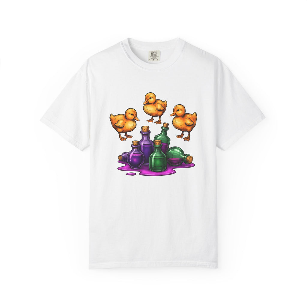 Ducklings Potion Bottles Shirt Halloween Animal Gift Women Hand Drawn Tee Baby Bottles T-Shirt Horror Fan Illustrated Tshirt Creatures