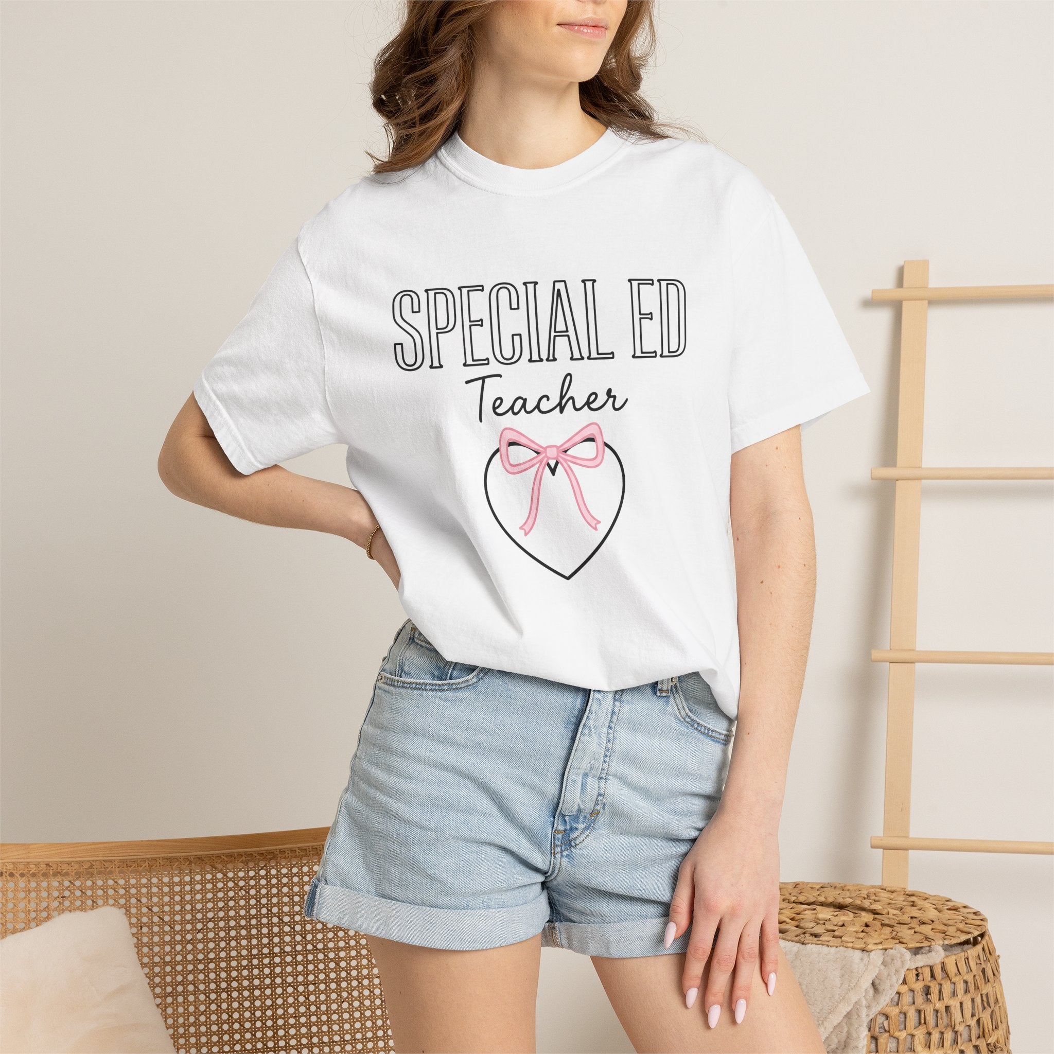 Love Ribbon Shirt Teacher Thanks Gift Women Lovable Tee Bow T-Shirt Educator Enthusiast Adorable Tshirt Appreciation Graphic Sleek Knot