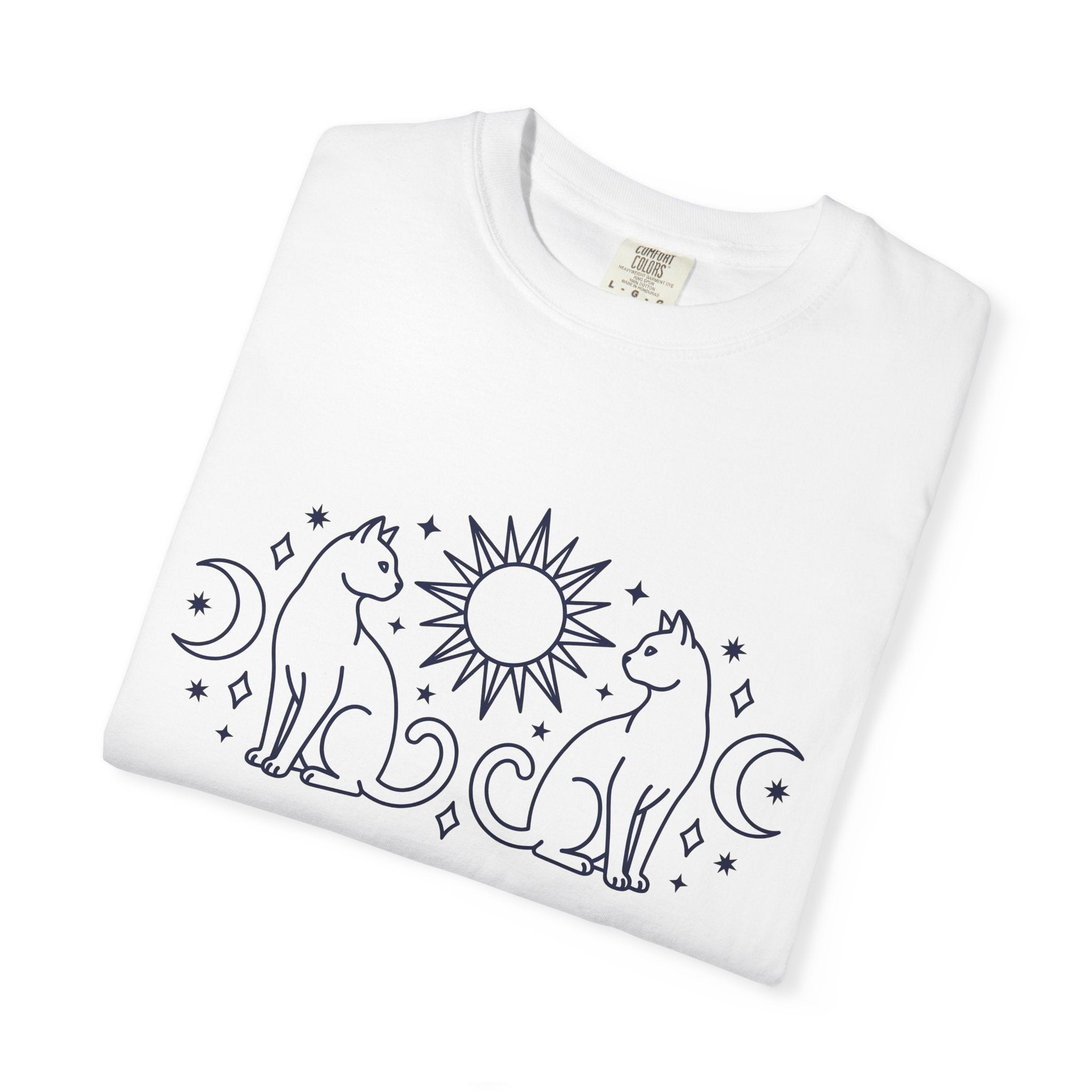 Magical Cats Shirt Cat Astrology Gift Women Outline Tee Kitties T-Shirt Cat Fan Feline Tshirt Zodiac Graphic Clean Crescent Moon Tshirt