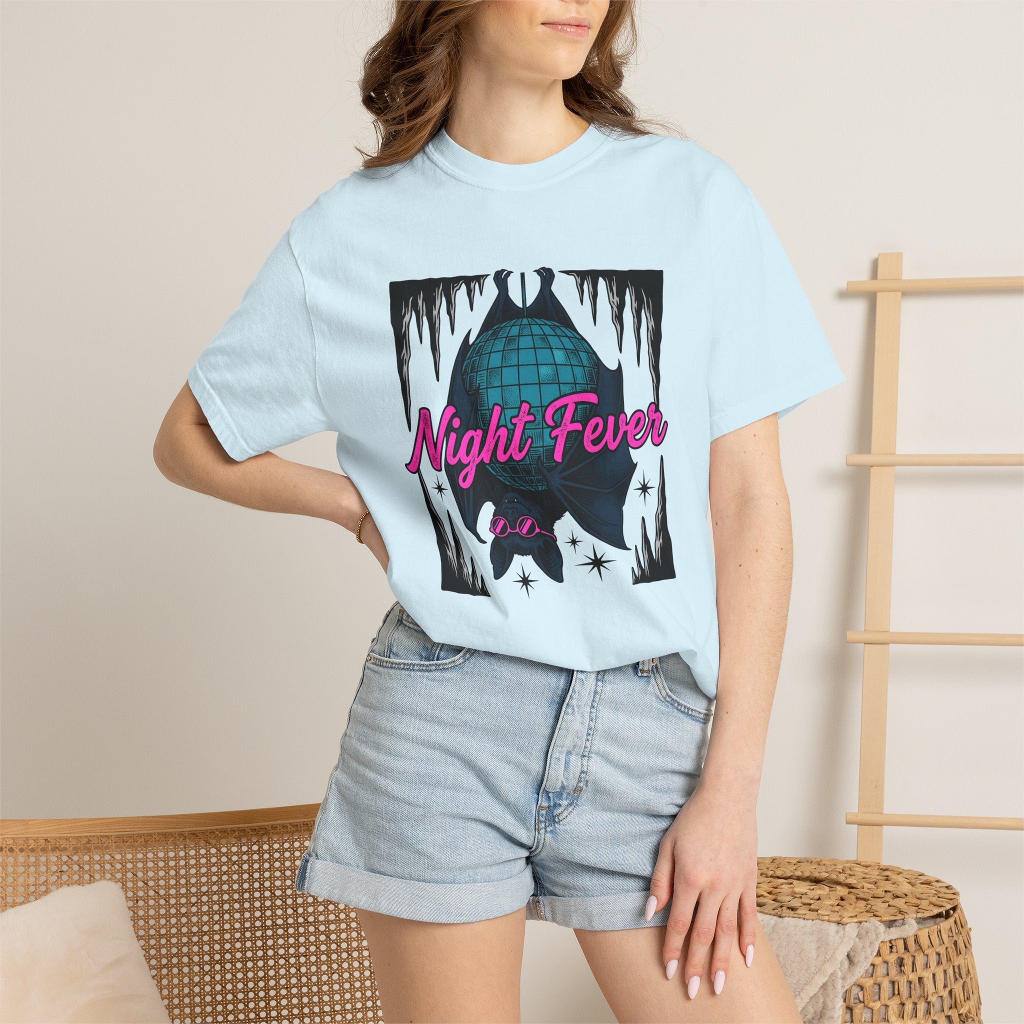Bat Disco Ball Shirt Halloween Party Gift Women Retro Tee Mirrorball T-Shirt Spooky Fan Retro Tshirt Rave Graphic Vintage Sunglasses Tshirt