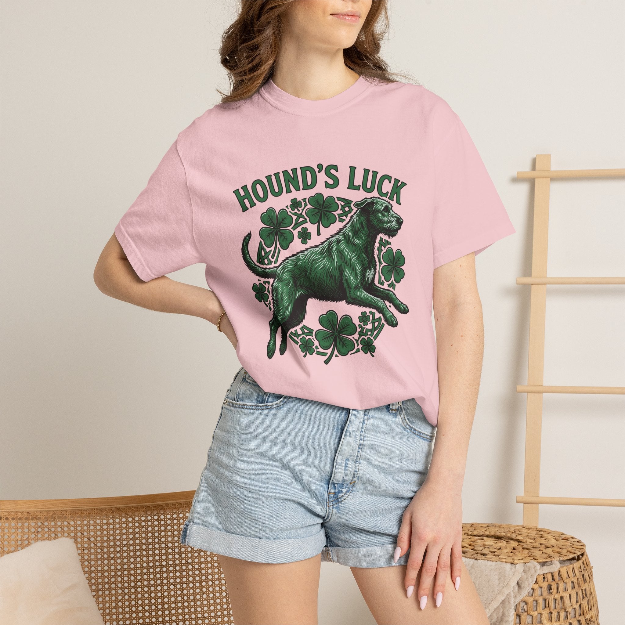 Irish Wolfhound Dog Shirt St Patrick's Day Dog Gift Women Vintage Tee Wolfhound T-Shirt St Patricks Day Enthusiast Retro Tshirt Dog Graphic