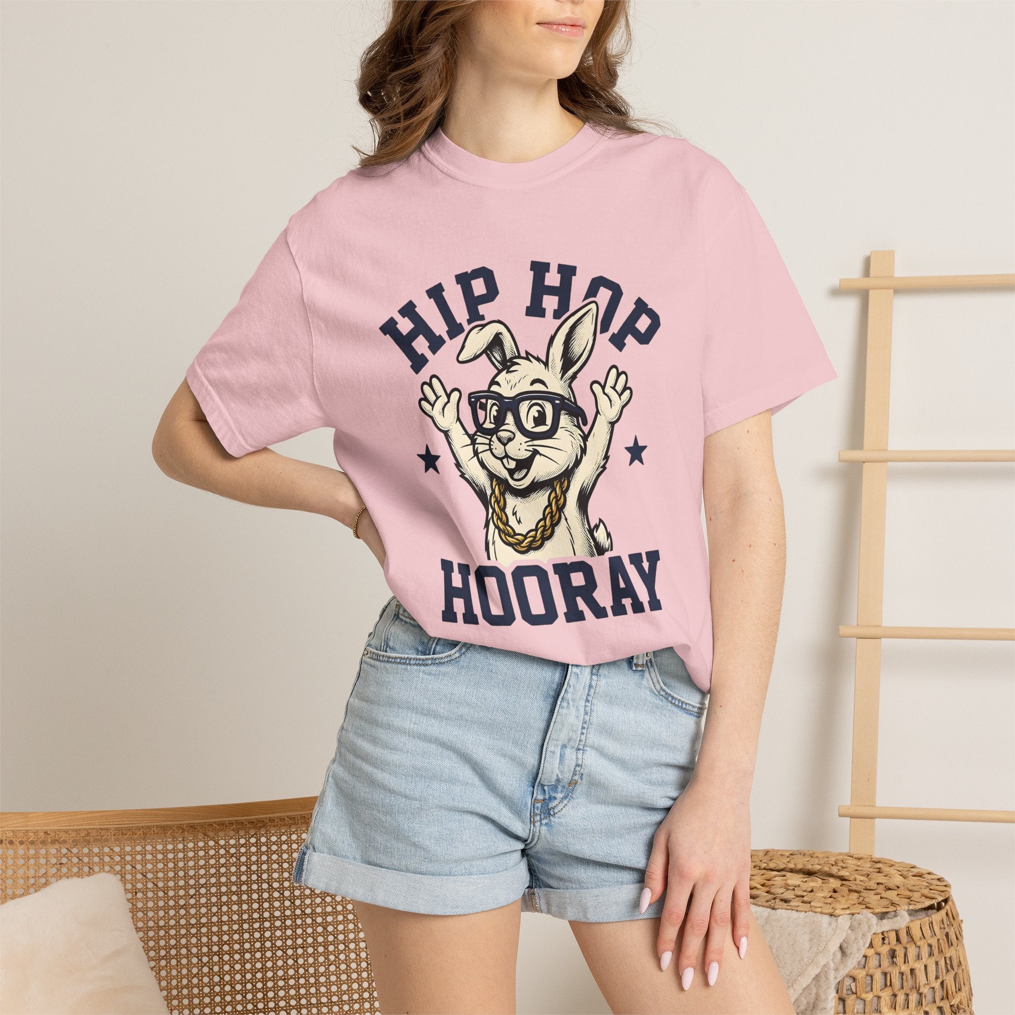 Rabbit Eyewear Shirt Easter Jokes Gift Women Comic Tee Bunny Glasses T-Shirt Easter Fan Cartoon Tshirt Pun Graphic Vintage Gold Necklace