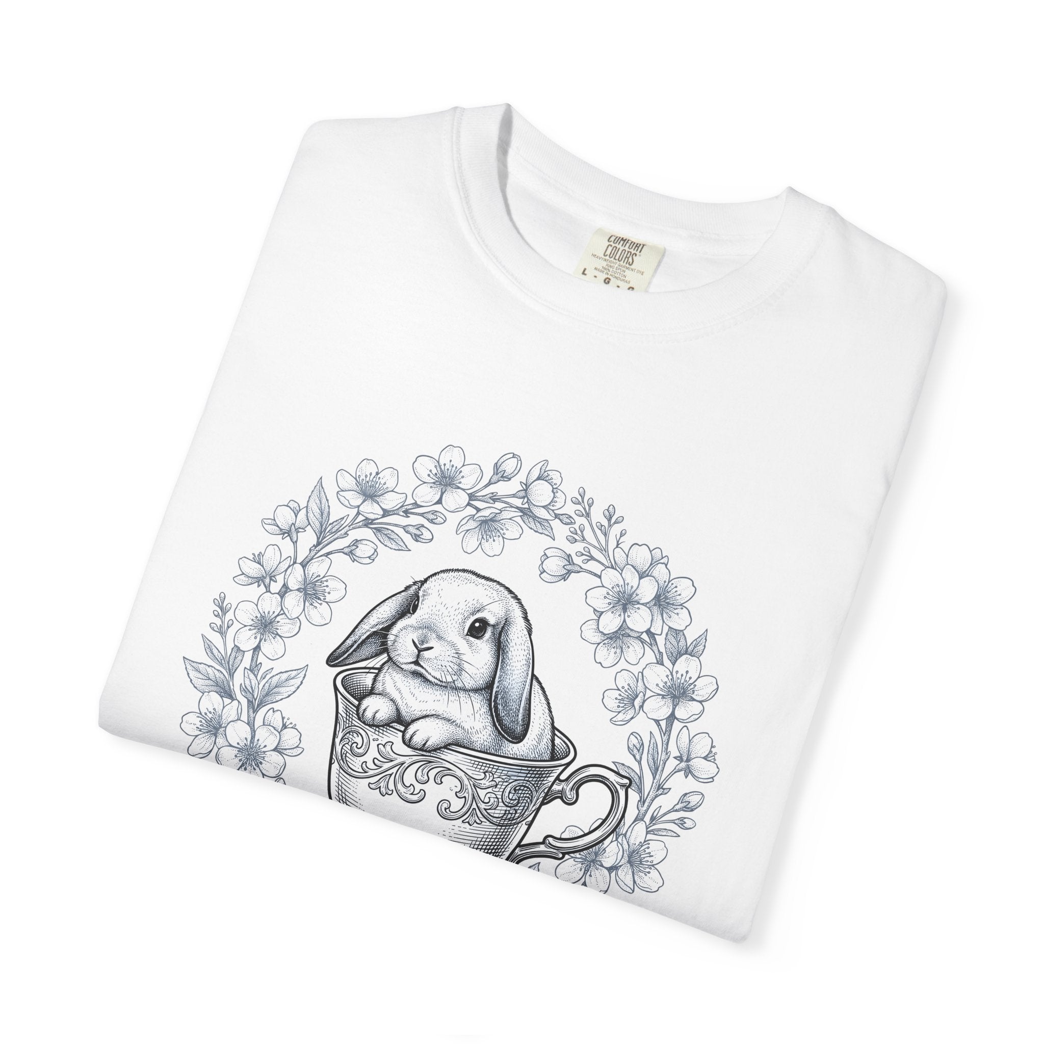 Bunny Teacup Shirt Easter Animal Gift Women Vintage Tee Rabbit T-Shirt Easter Fan Bunny Tshirt Retro Tshirt Creature Graphic Hand Drawn