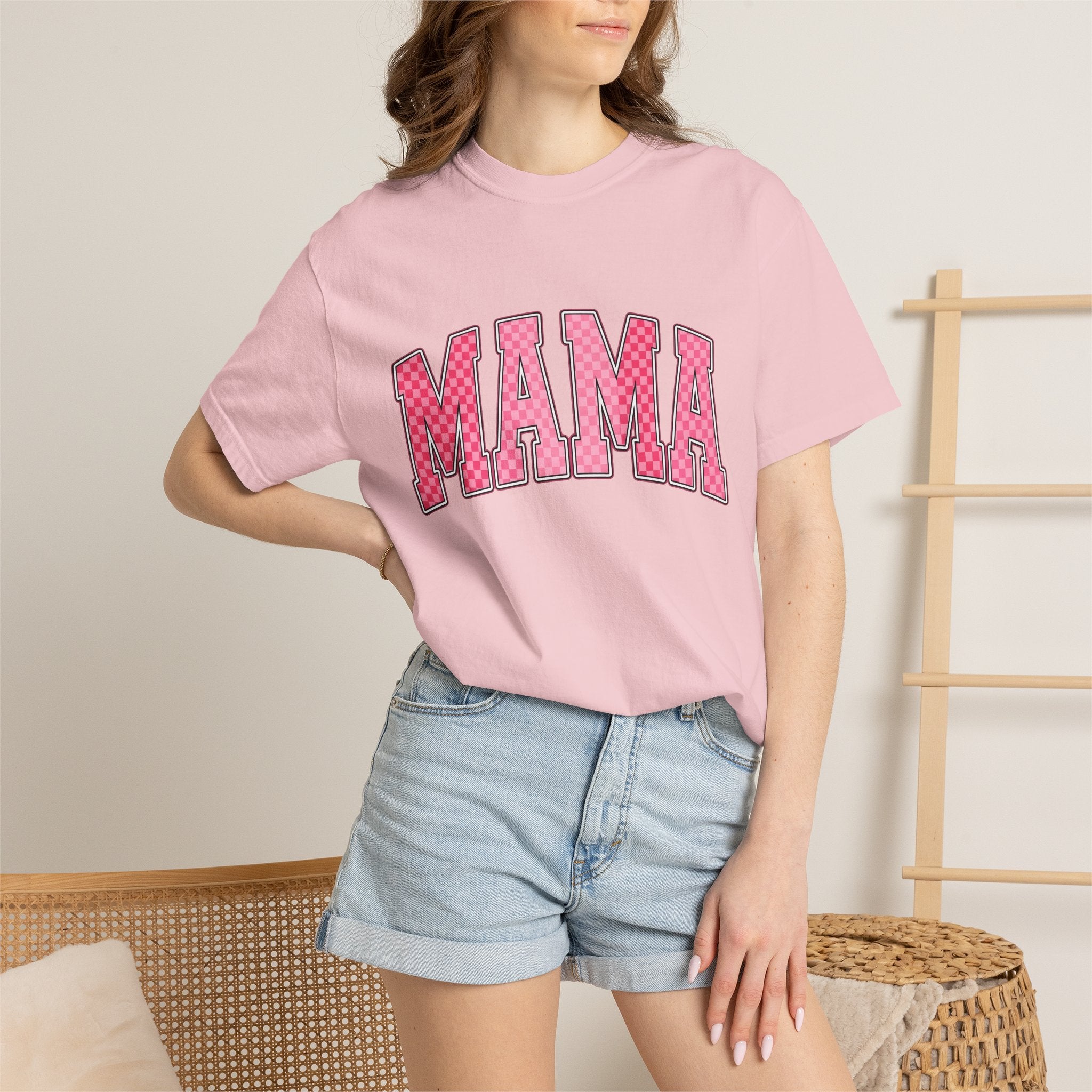 Pink Checkered Lettering Shirt Mom Household Gift Women Strong Tee Typography T-Shirt Motherhood Fan Bold Tshirt Domestic Graphic Vintage