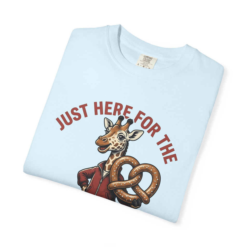 Giraffe Treat Shirt Moms Games Gift Women Sketch Tee Snack T-Shirt Mother Fan Doodle Tshirt Gaming Graphic Hand Drawn Soccer Kit Tshirt