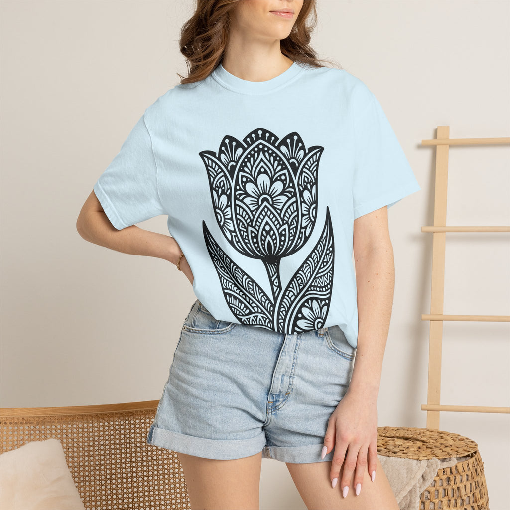 Tulip Flower Shirt Easter Floral Gift Women Boho Tee Tulip T-Shirt Easter Fan Bouquet Tshirt Floral Graphic Folk Art Mandala Tshirt