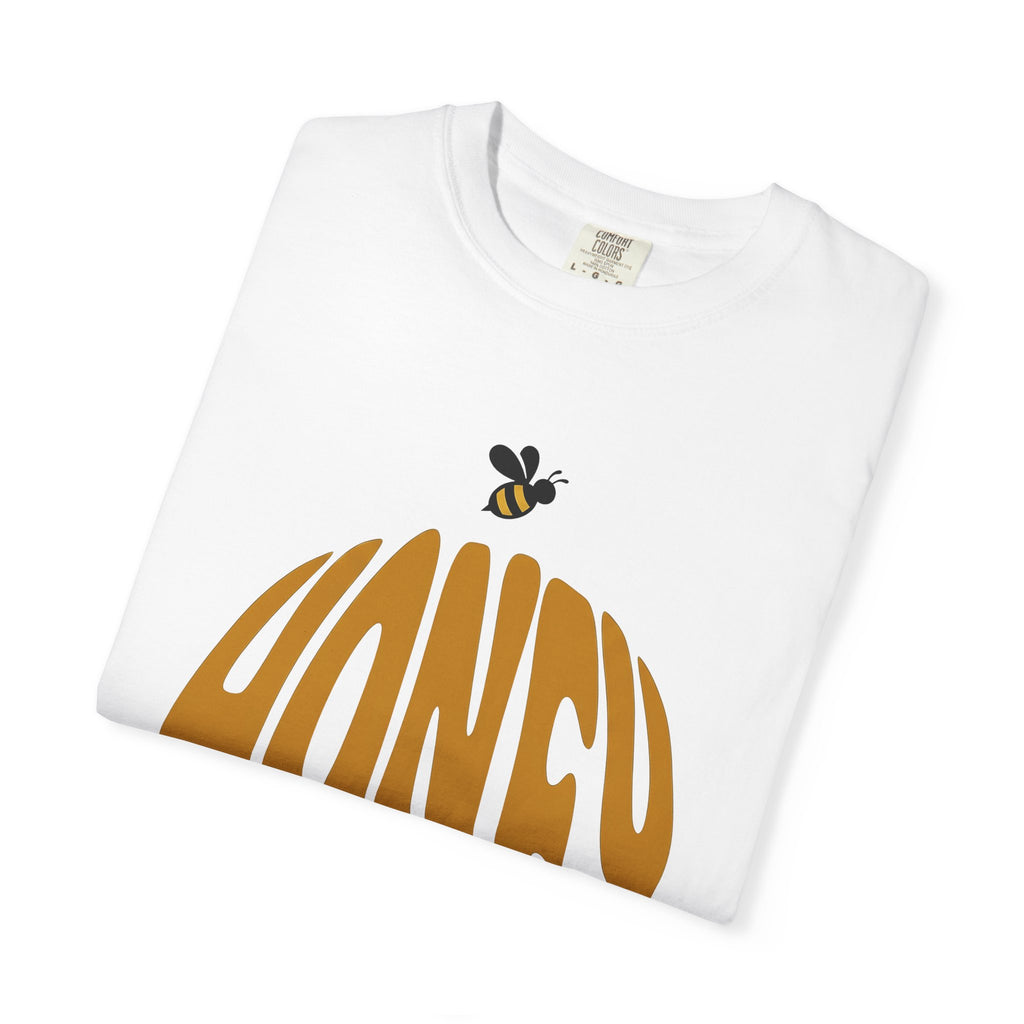 Bumble Bee Shirt Bee Nature Gift Women Retro Tee Honey Bee T-Shirt Apiarist Enthusiast Vintage Tshirt Environmental Graphic Minimalist