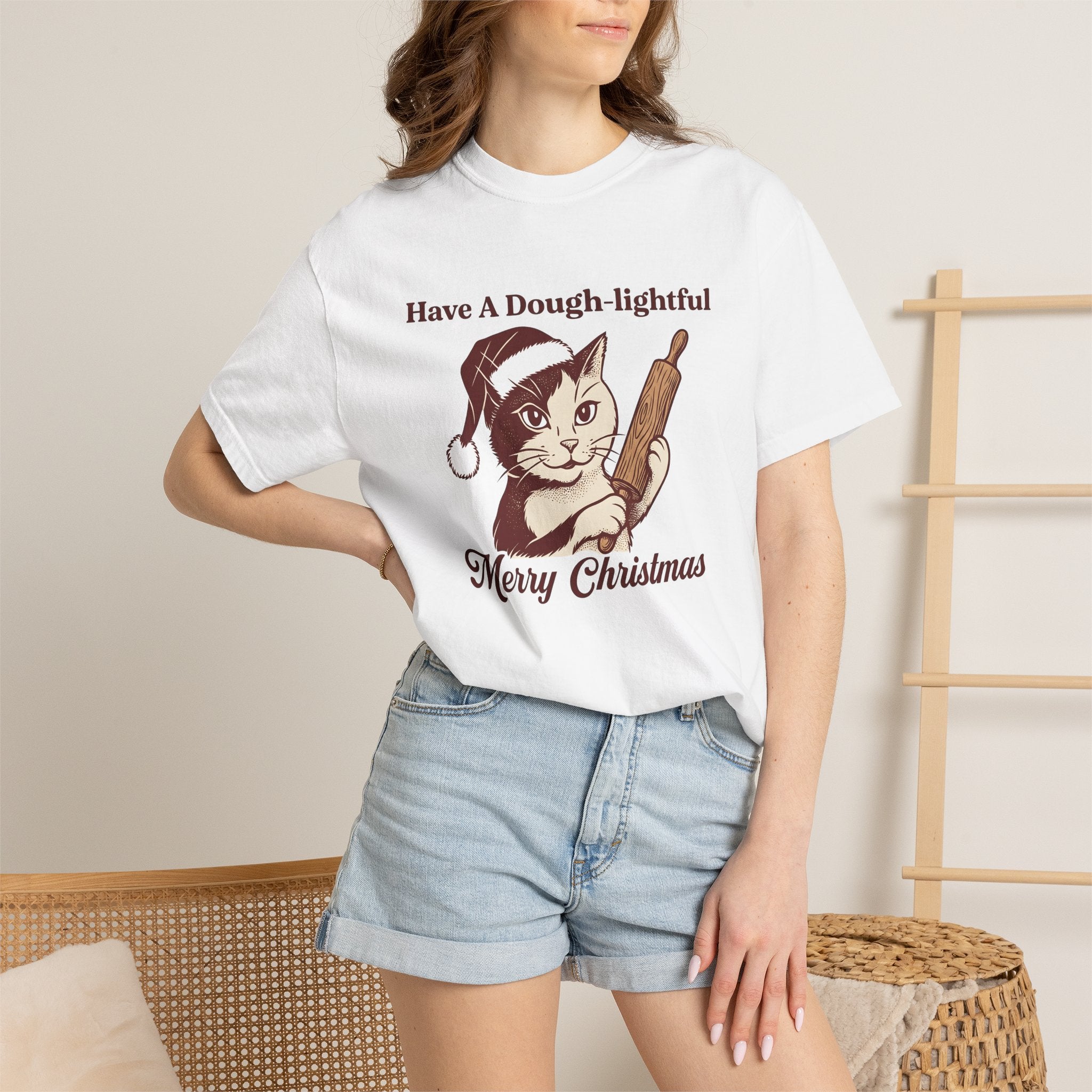 Kitty Santa Hat Shirt Cat Holiday Gift Women Retro Tee Cat Lady T-Shirt Cat Fan Vintage Tshirt Christmas Graphic Sketch Pastry Roller Tshirt