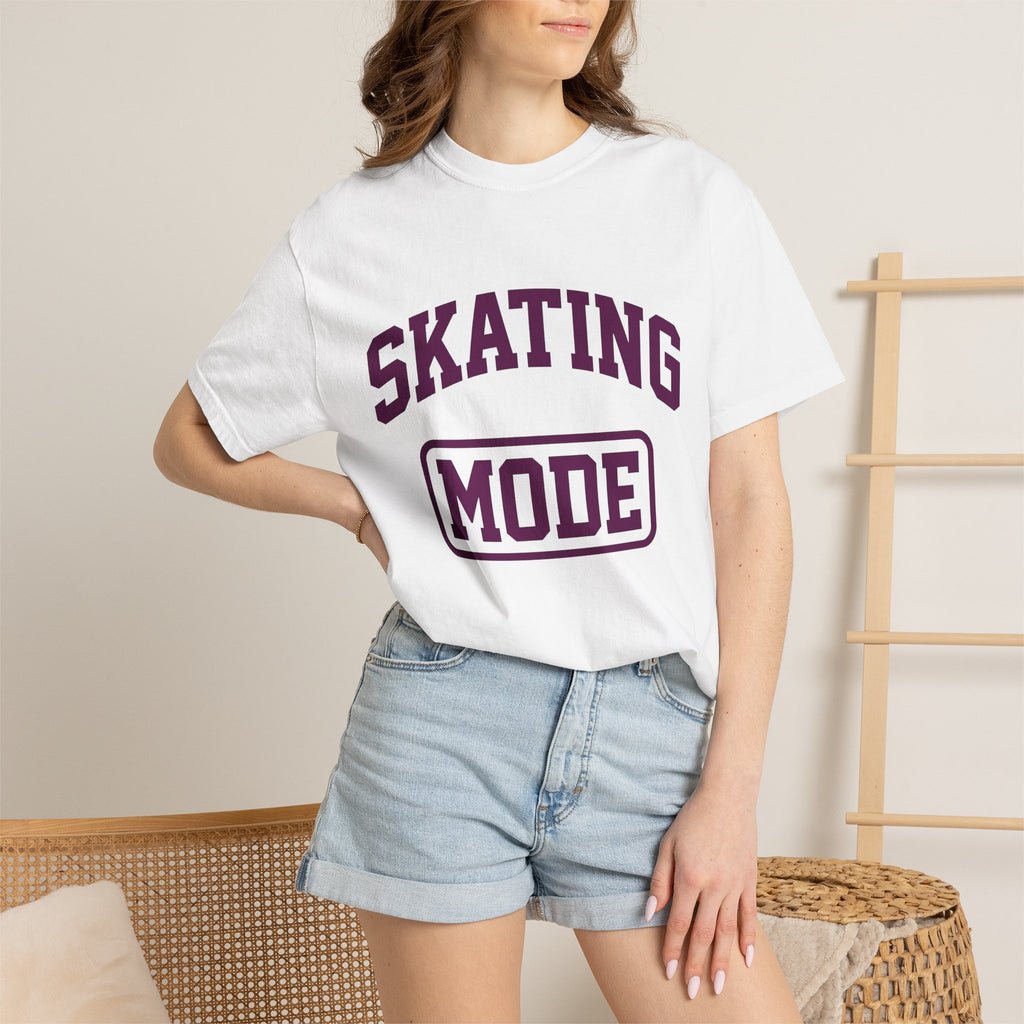 Varsity Text Shirt Skating Fitness Gift Women Bold Tee Lettering T-Shirt Skater Fan Typography Tshirt Workout Graphic Retro Skater Tshirt