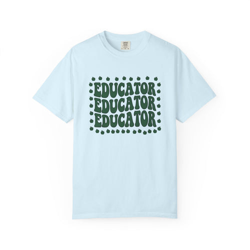 Apple Graphic Shirt Teachers School Gift Women Groovy Tee Apple T-Shirt Educator Enthusiast Psychedelic Tshirt Classroom Graphic Retro Fruit