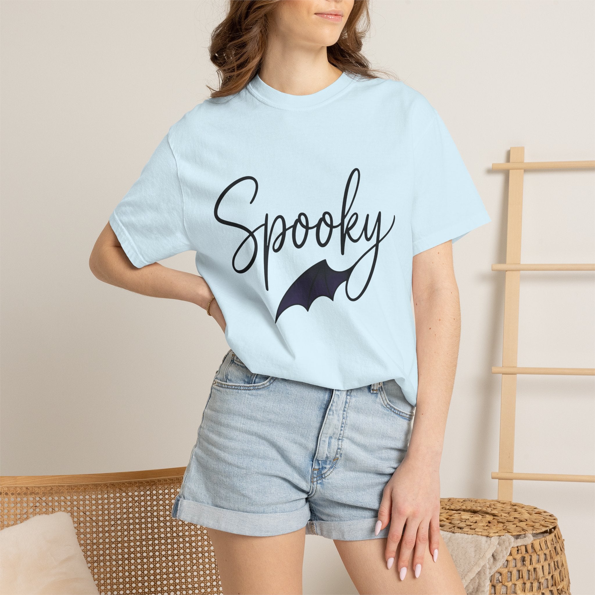 Bat Icon Shirt Halloween Dark Gift Women Cheerful Tee Vampire T-Shirt Horror Fan Gothic Graphic Tshirt Clean Wing Tshirt