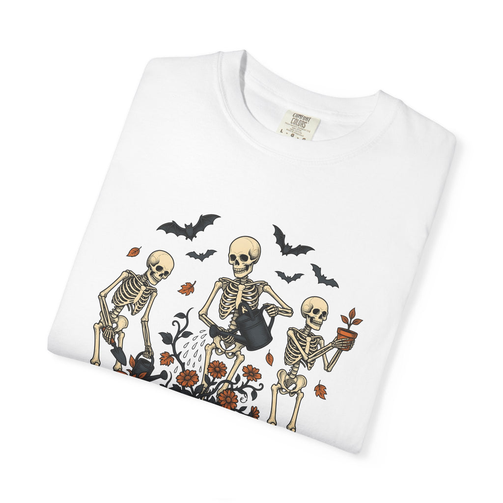 Skeleton Gardening Shirt Halloween Macabre Gift Women Old School Tee Gardener T-Shirt Horror Fan Spooky Tshirt Dark Graphic Line Art