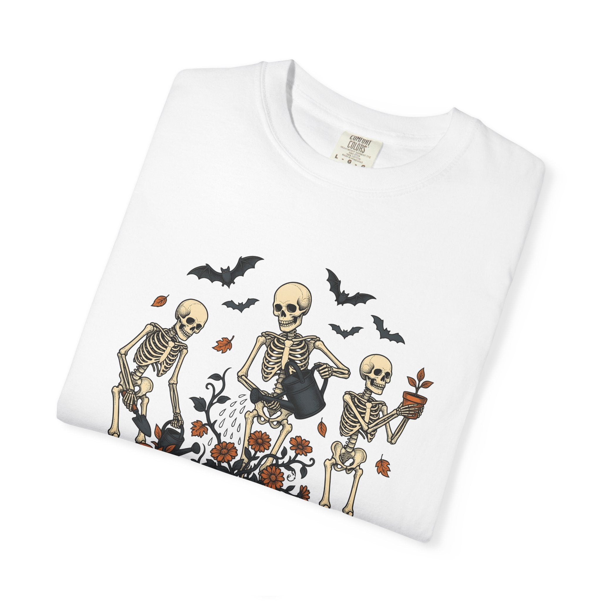 Skeleton Gardening Shirt Halloween Macabre Gift Women Old School Tee Gardener T-Shirt Horror Fan Spooky Tshirt Dark Graphic Line Art