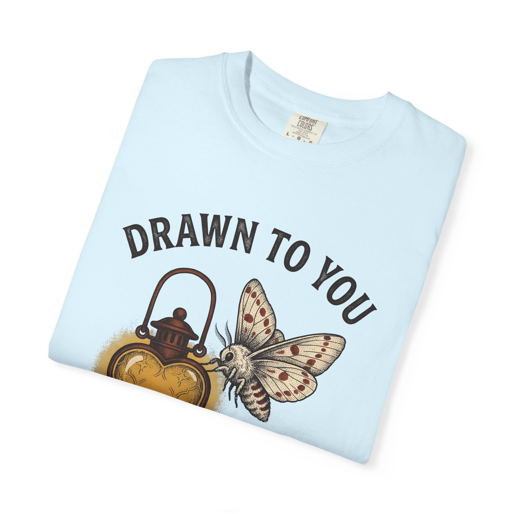 Moth Heart Lamp Shirt Valentine Romance Gift Women Shabby Chic Tee Lamp T-Shirt Love Fan Distressed Tshirt Love Graphic Doodle Glowing