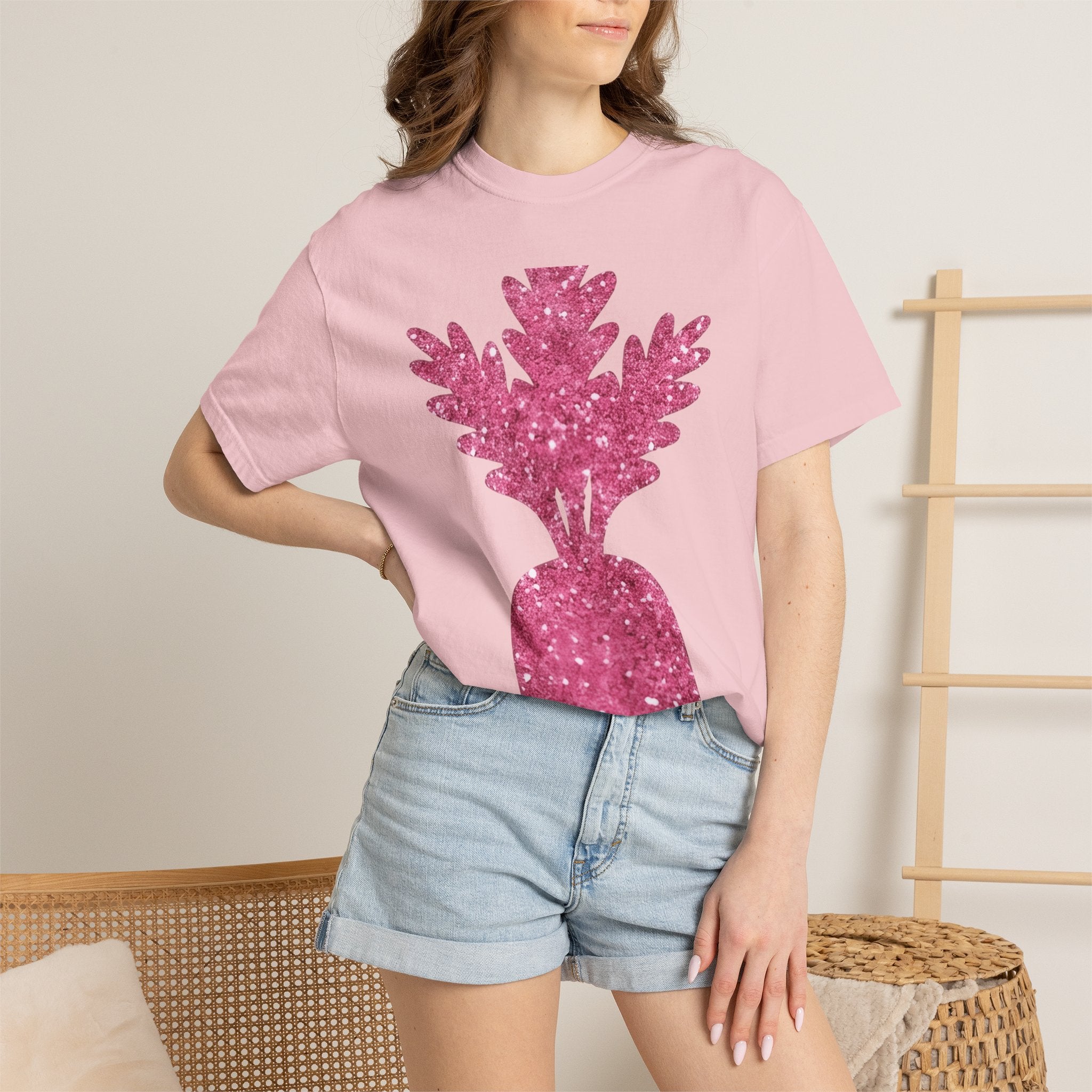 Shiny Carrot Shirt Easter Flowers Gift Women Glitter Tee Carrot T-Shirt Bunny Fan Orange Tshirt Floral Graphic Simple Rose Design Tshirt