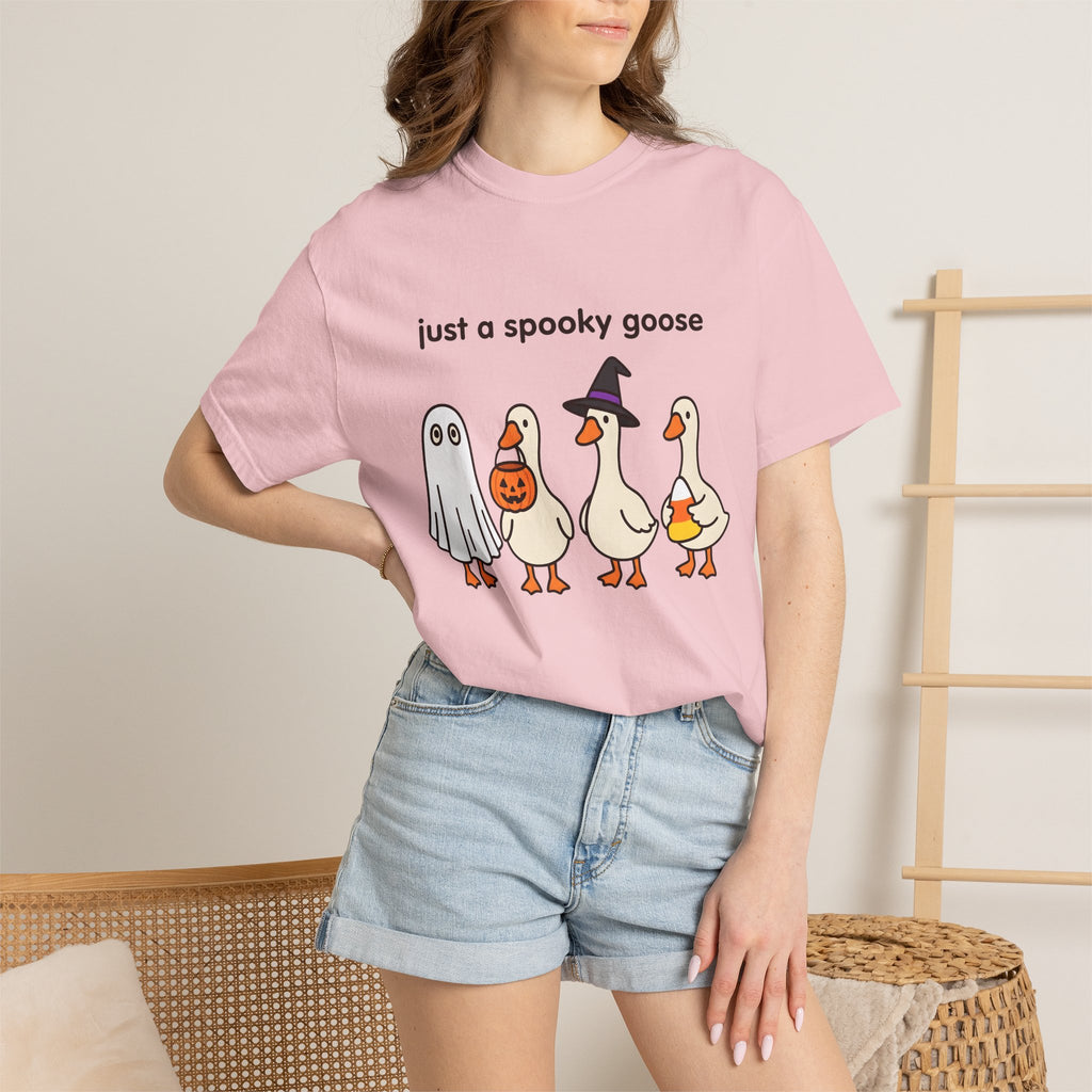 Geese Pack Shirt Halloween Creatures Gift Women Cartoonish Tee Flock T-Shirt Horror Fan Spooky Tshirt Beast Graphic Basic Trick-Or-Treat
