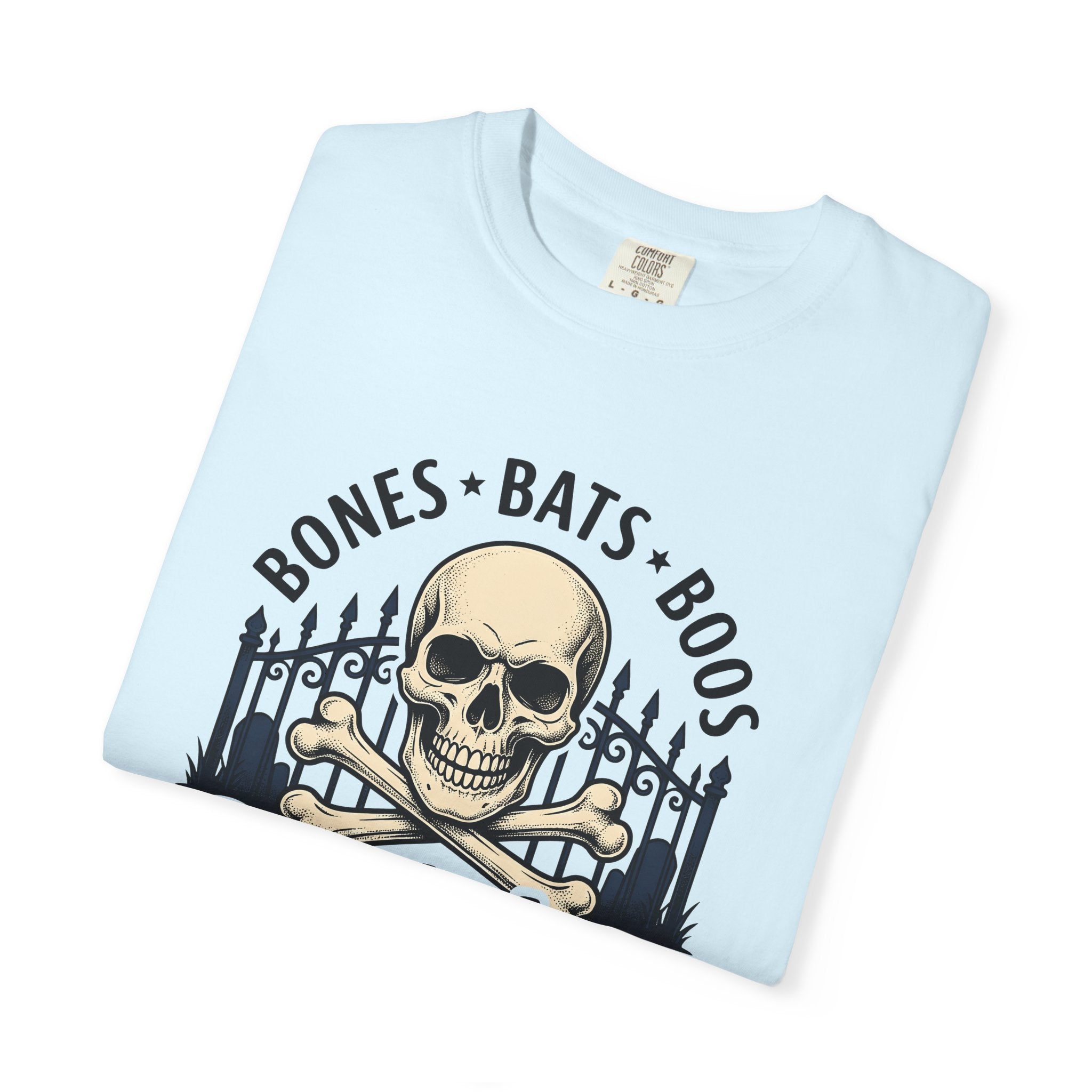 Skeleton Crossbones Shirt Halloween Gothic Gift Women Distressed Tee Skull And Crossbones T-Shirt Horror Fan Jolly Roger Tshirt Dark Graphic
