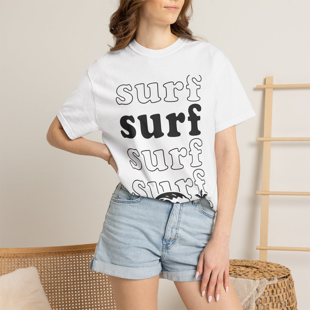 Wave Beach Scene Shirt Surfing Vacation Gift Women Bold Graphic Tee Ocean T-Shirt Surfer Fan Graphic Design Retro Palm Tree Tshirt