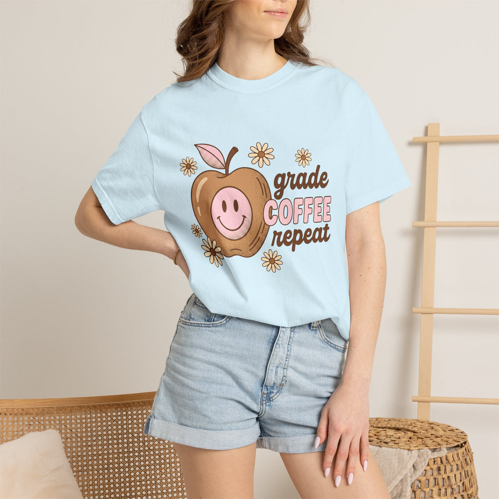 Cheerful Apple Shirt Teacher Mocha Gift Women Hand Drawn Tee Fruit T-Shirt Educator Enthusiast Coffee Tshirt Caffeinated Graphic Nostalgic