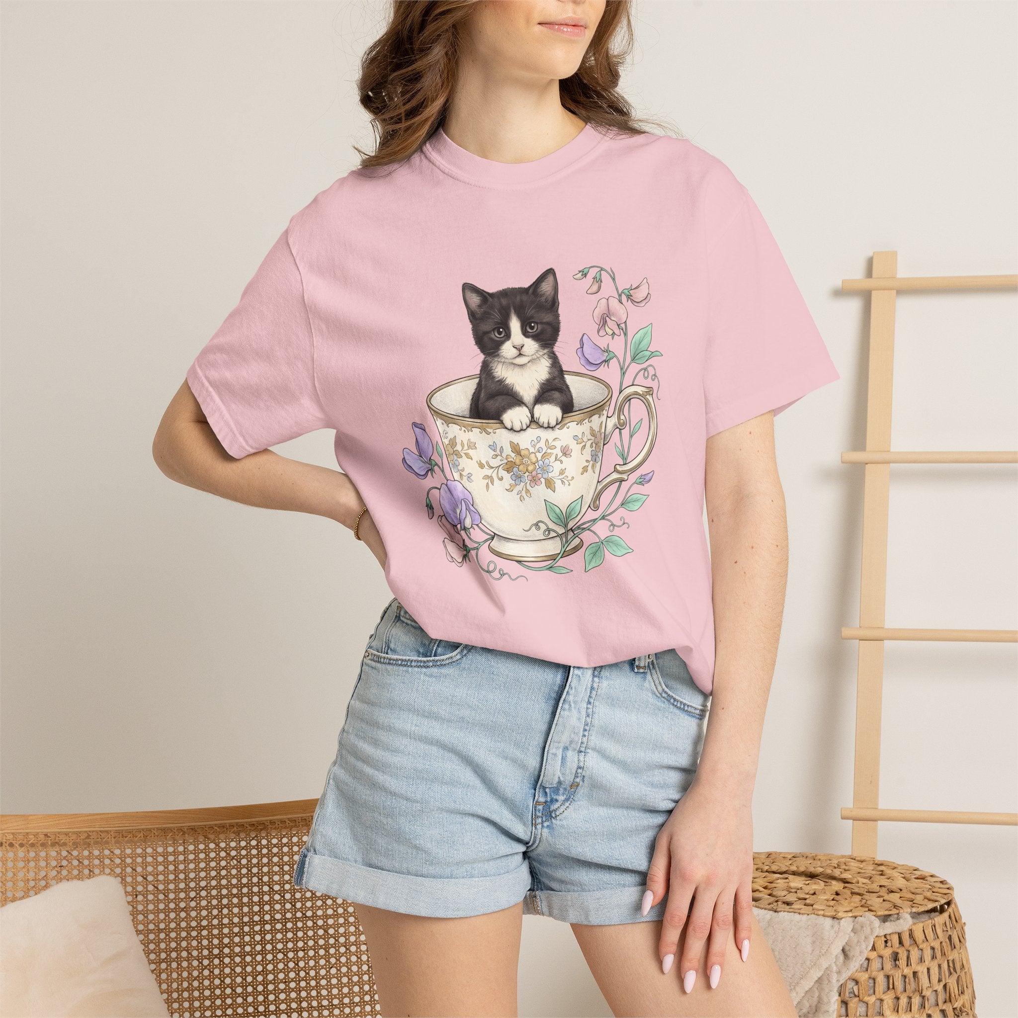 Cat Teacup Shirt Cat Leaves Gift Women Floral Design Tee Kitty T-Shirt Feline Fan Floral Tshirt Foliage Graphic Shabby Chic Petals Tshirt