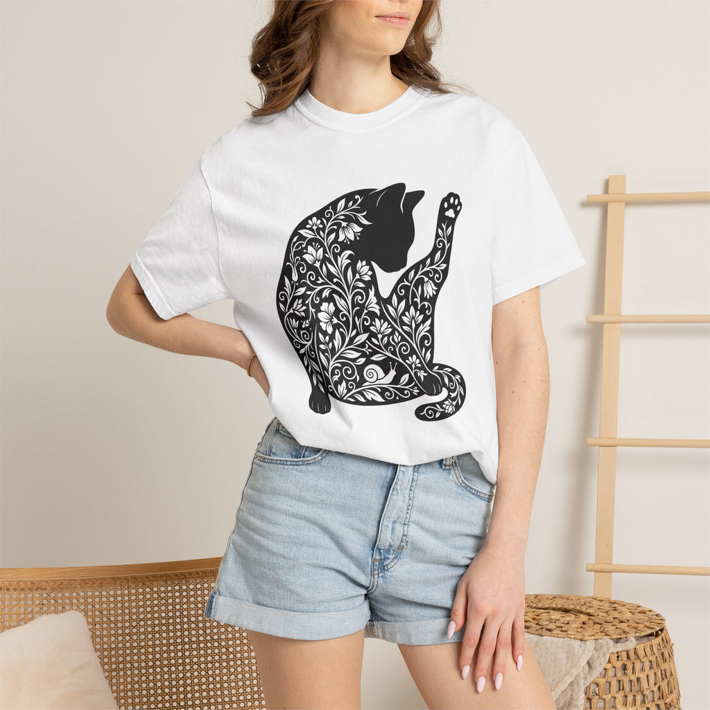 Flower Cat Shirt Cat Outdoors Gift Women Hippie Tee Kitty T-Shirt Cat Fan Boho Tshirt Nature Graphic Simple Slug Tshirt