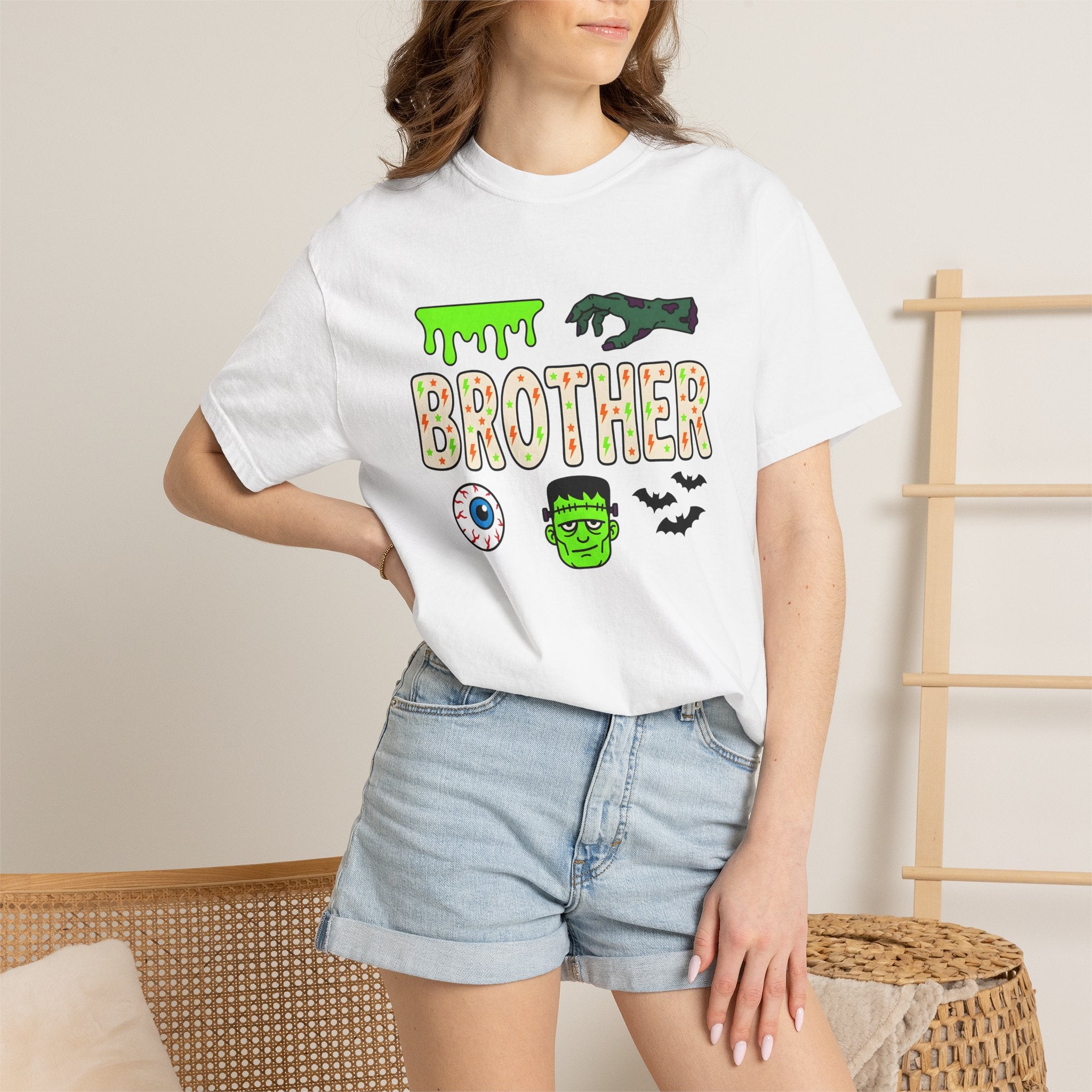 Scary Face Shirt Halloween Group Gift Women Comic Tee Creepy Face T-Shirt Horror Fan Creepy Art Tshirt Team Graphic Illustration Graphic