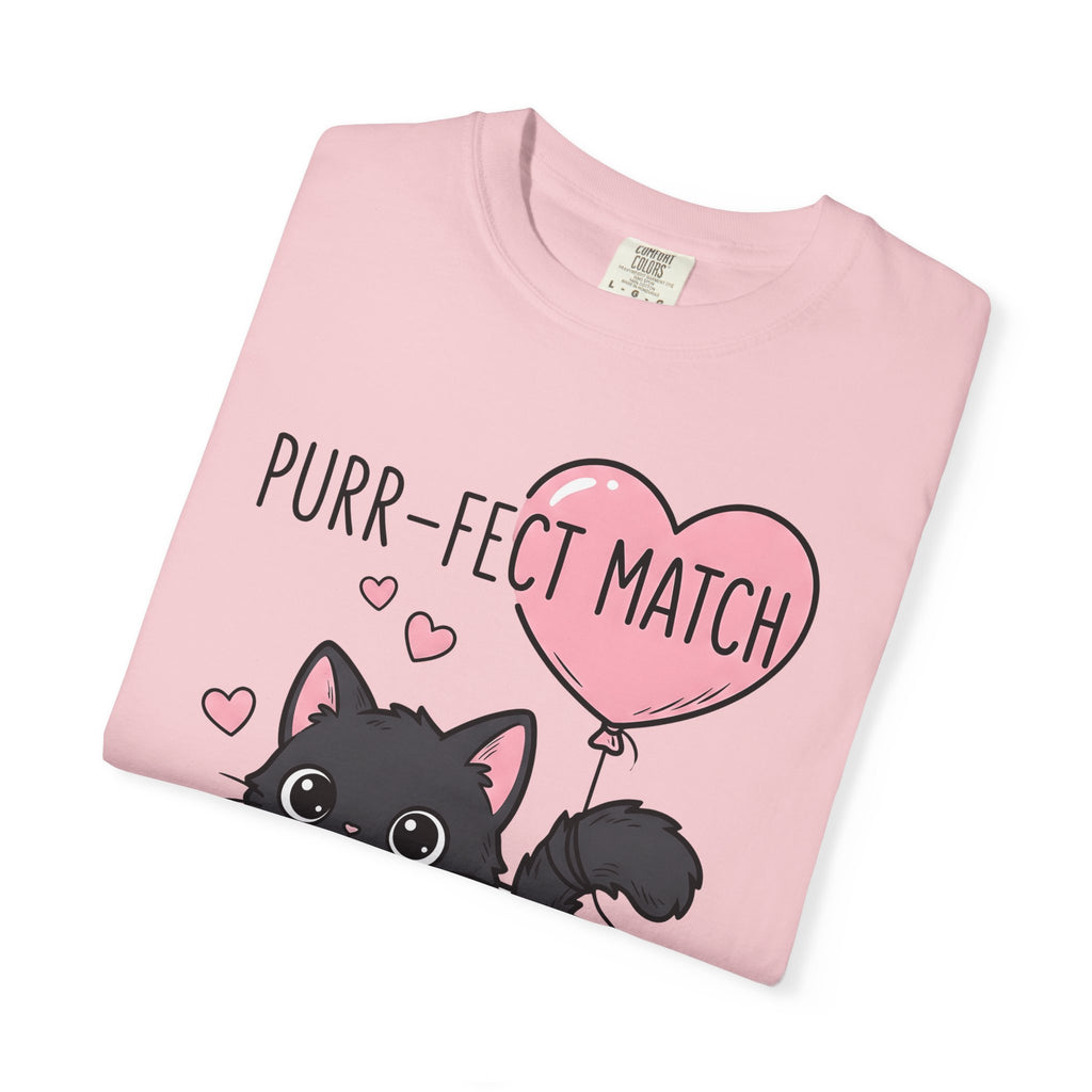 Black Cat Shirt St. Valentines Day Animals Gift Women Whimsical Tee Kitty T-Shirt Valentines Fan Cartoon Tshirt Creature Graphic Line Art