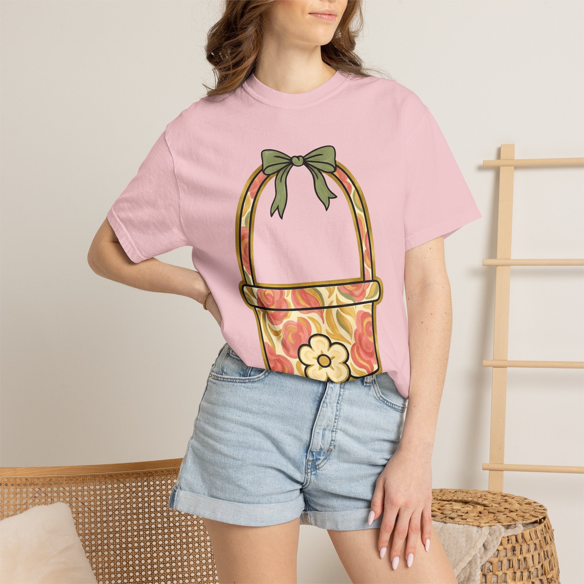 Flower Bouquet Shirt Easter Botany Gift Women Indie Tee Floral Arrangement T-Shirt Spring Fan Floral Design Botanical Graphic Vintage Tie