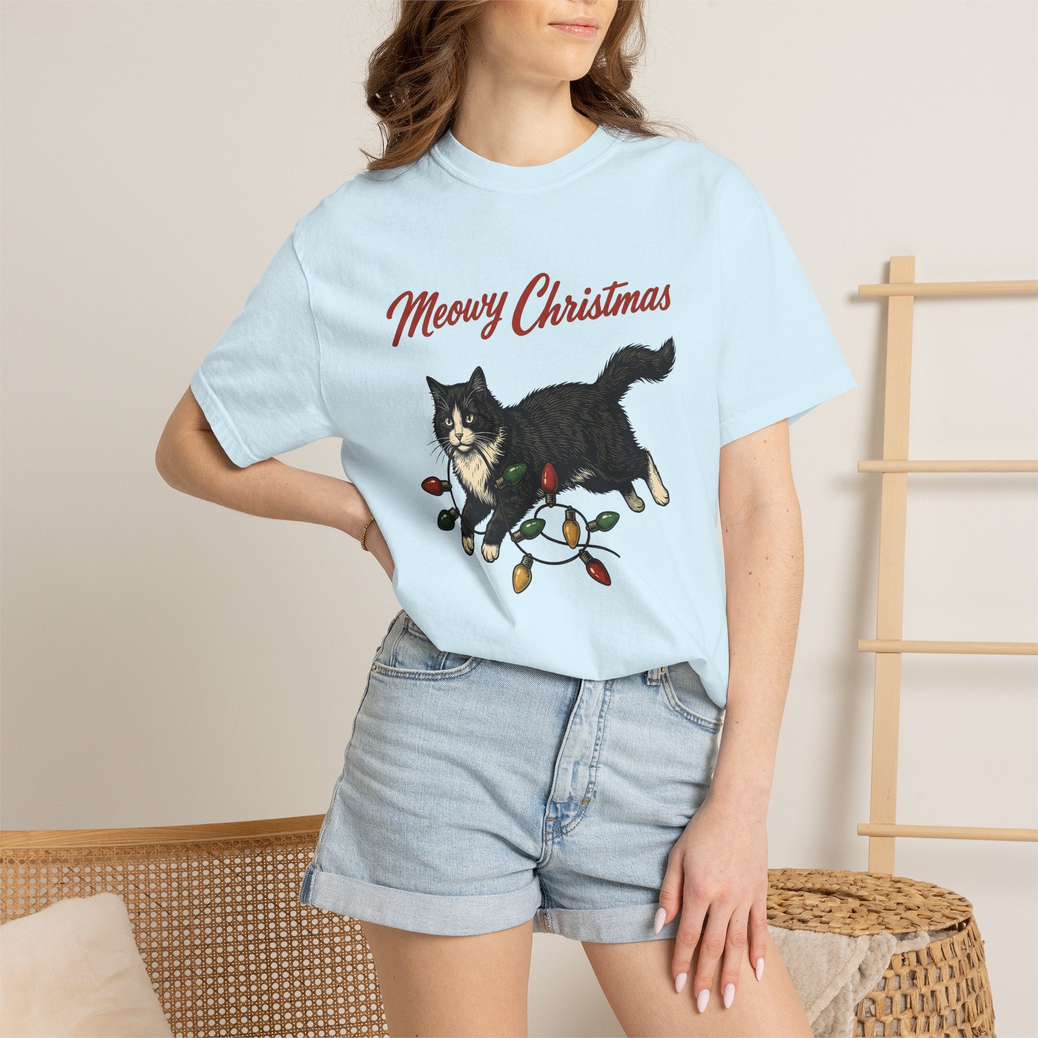 Black Kitty Shirt Christmas Animal Gift Women Sketch Tee Cat T-Shirt Xmas Fan Drawing Graphic Cartoon Festive Lights Tshirt