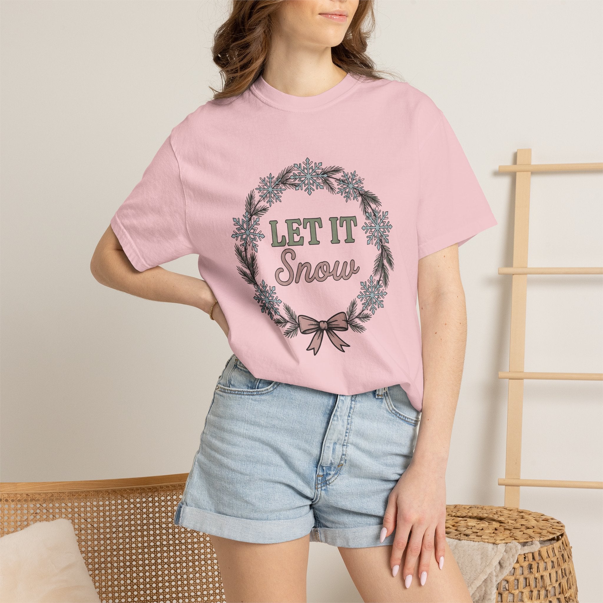 Snowflake Ring Shirt Christmas Cold Gift Women Cartoon Tee Jewelry T-Shirt Xmas Fan Ornament Tshirt Frosty Graphic Classic Tie Tshirt