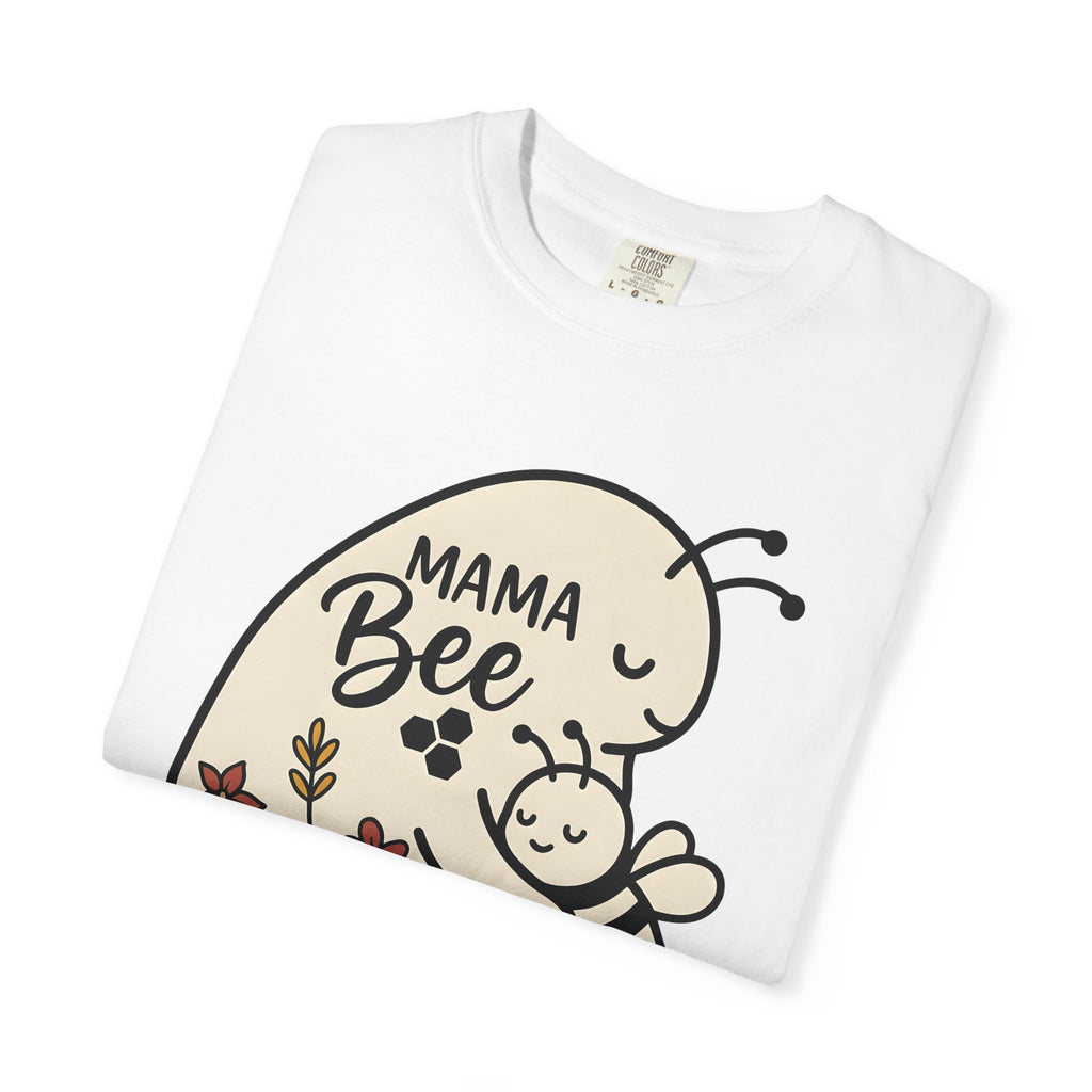 Bee Cuddle Shirt Animals & Flowers Mother Gift Women Adorable Tee Honeybee T-Shirt Wildlife Fan Cute Tshirt Mom Graphic Sketch Meadow
