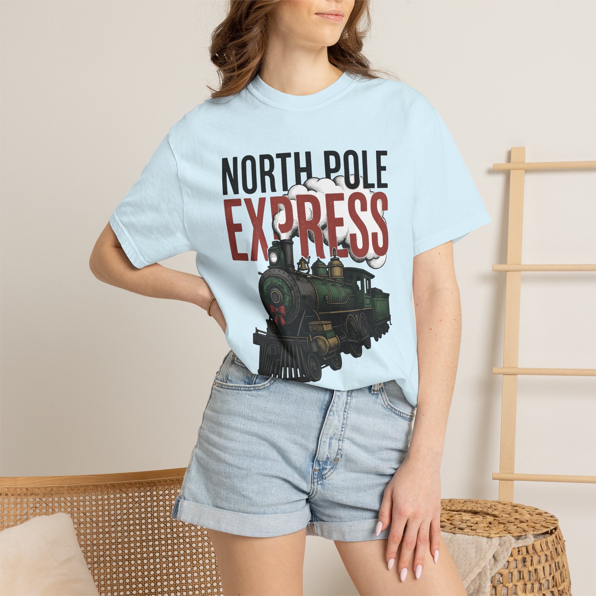 Classic Train Shirt Christmas Seasonal Gift Women Vintage Tee Locomotive T-Shirt Xmas Fan Holiday Tshirt Seasonal Graphic Sketch Garland