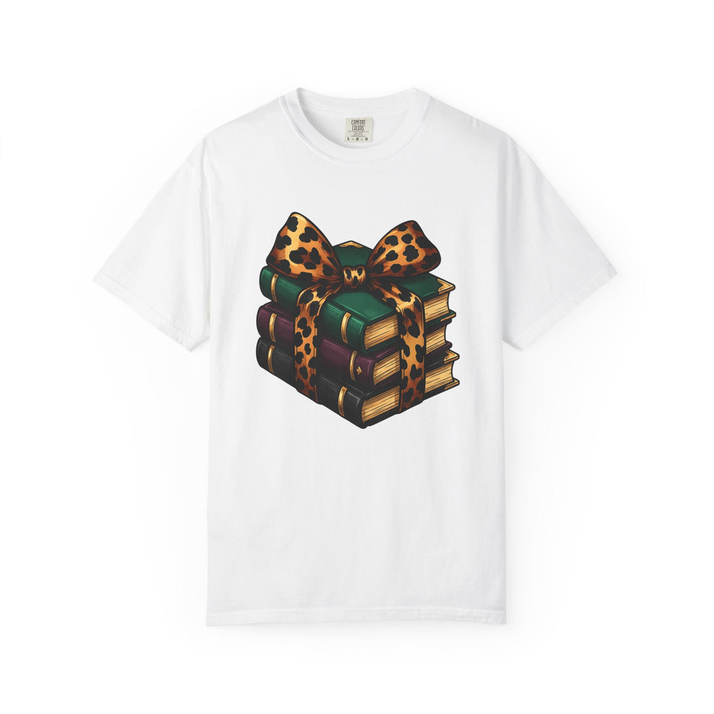 Stacked Volumes Shirt Halloween Sorcery Gift Women Modern Art Tee Stacked Books T-Shirt Horror Fan Contemporary Art Tshirt Magic Graphic
