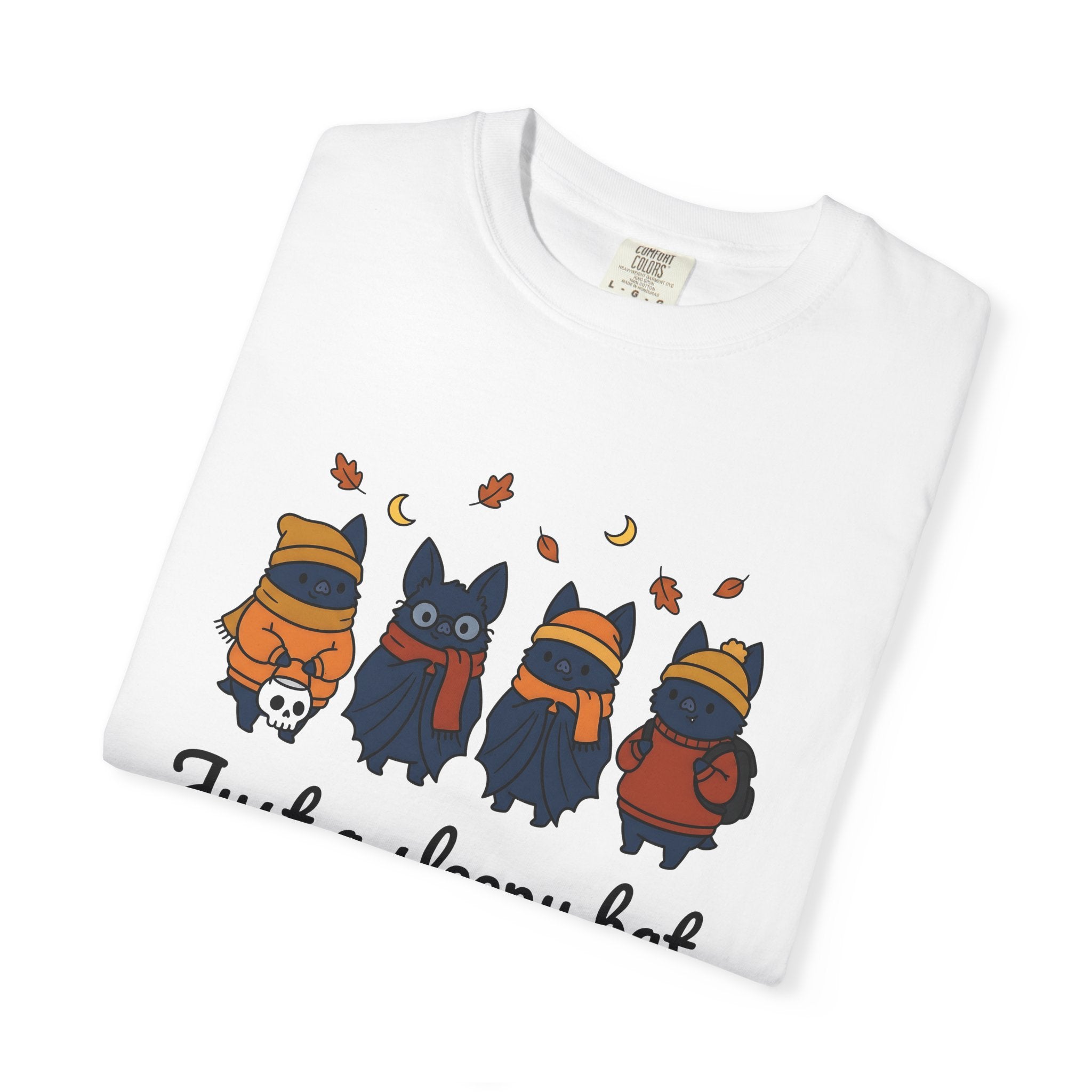 Adorable Bat Shirt Halloween Wildlife Gift Women Comic Tee Flying Fox T-Shirt Spooky Fan Cartoon Tshirt Animal Graphic Chibi Fall Foliage