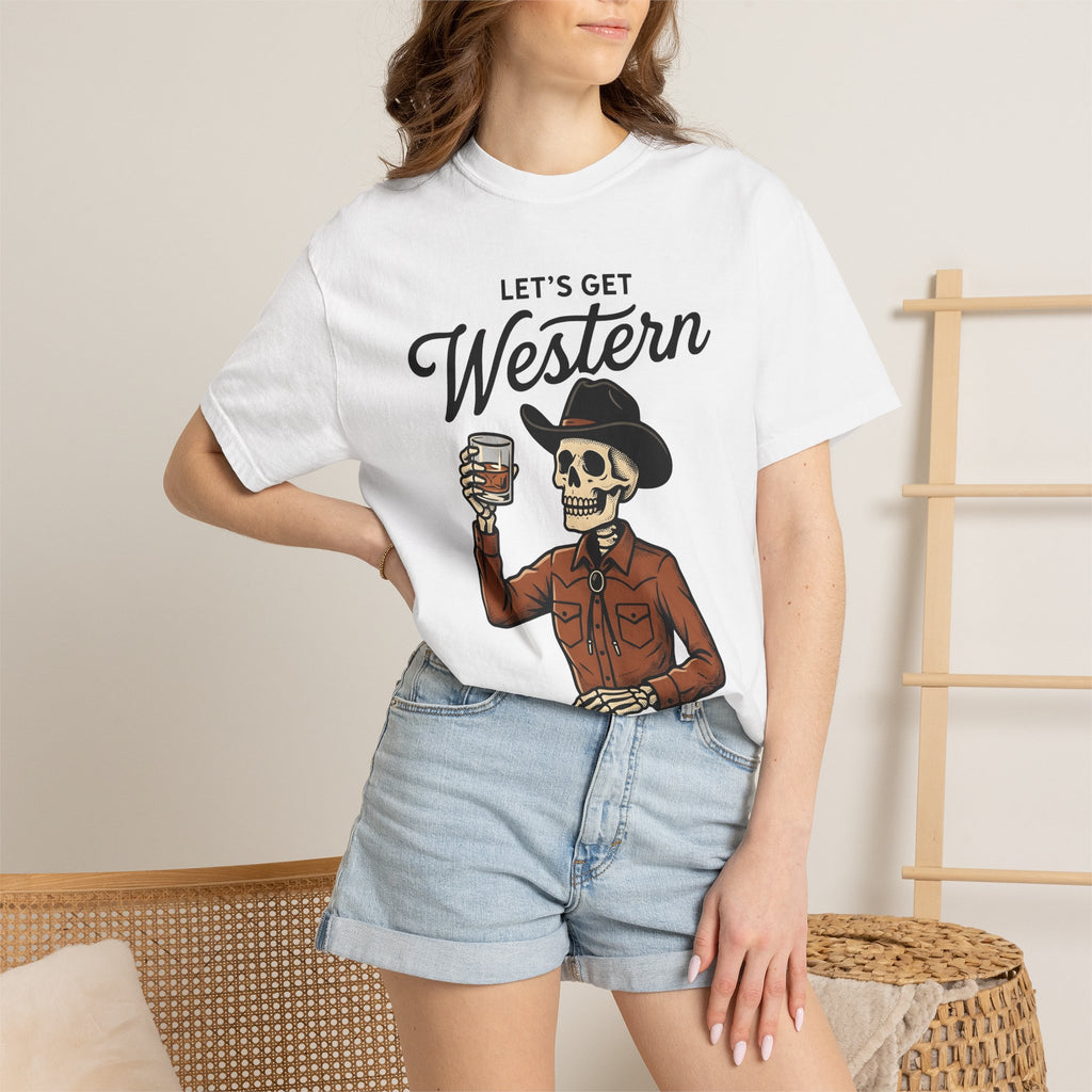 Western Skeleton Shirt Western Halloween Gift Women Vintage Tee Skeleton T-Shirt Cowboy Fan Outfit Graphic Halloween Design Retro Whiskey