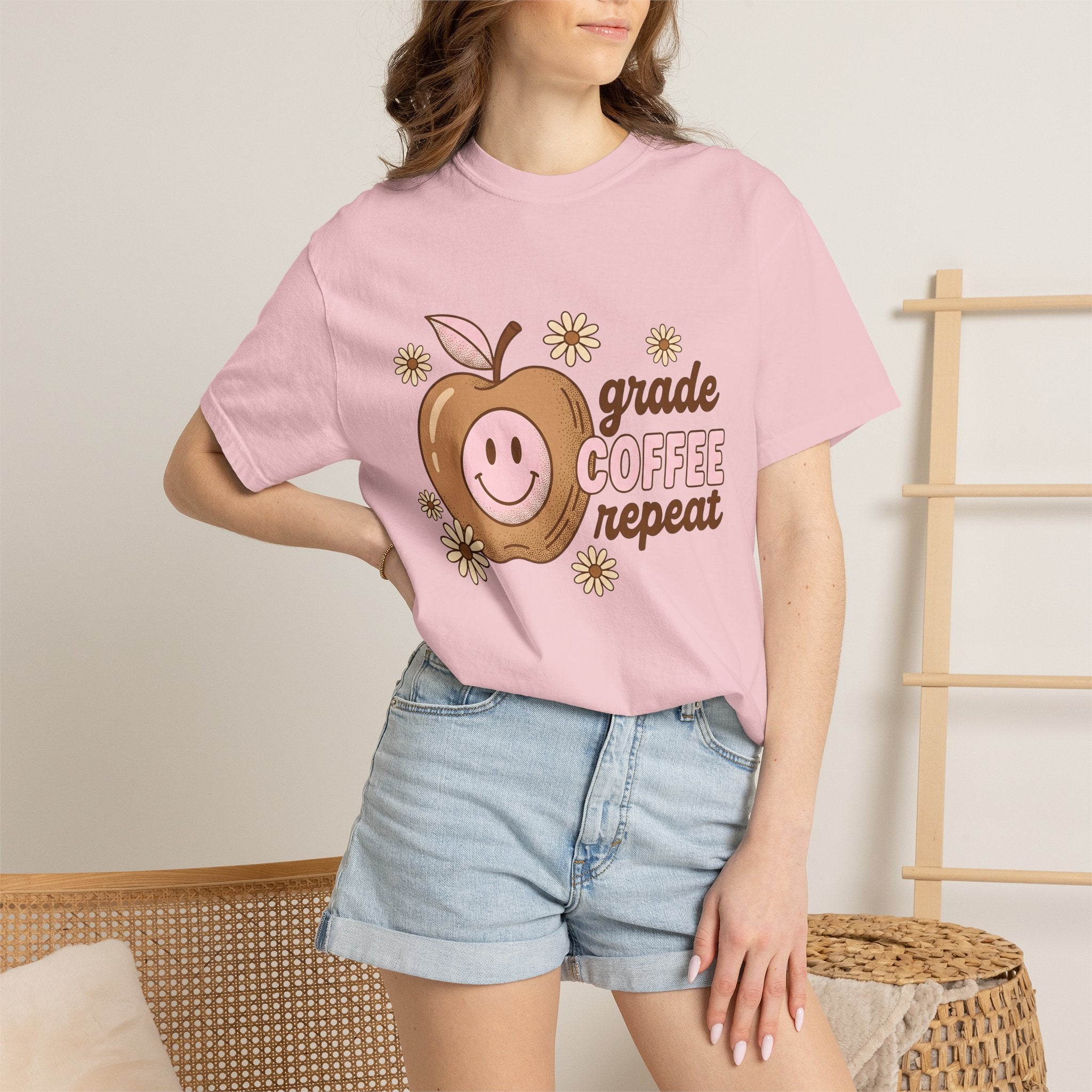 Cheerful Apple Shirt Teacher Mocha Gift Women Hand Drawn Tee Fruit T-Shirt Educator Enthusiast Coffee Tshirt Caffeinated Graphic Nostalgic