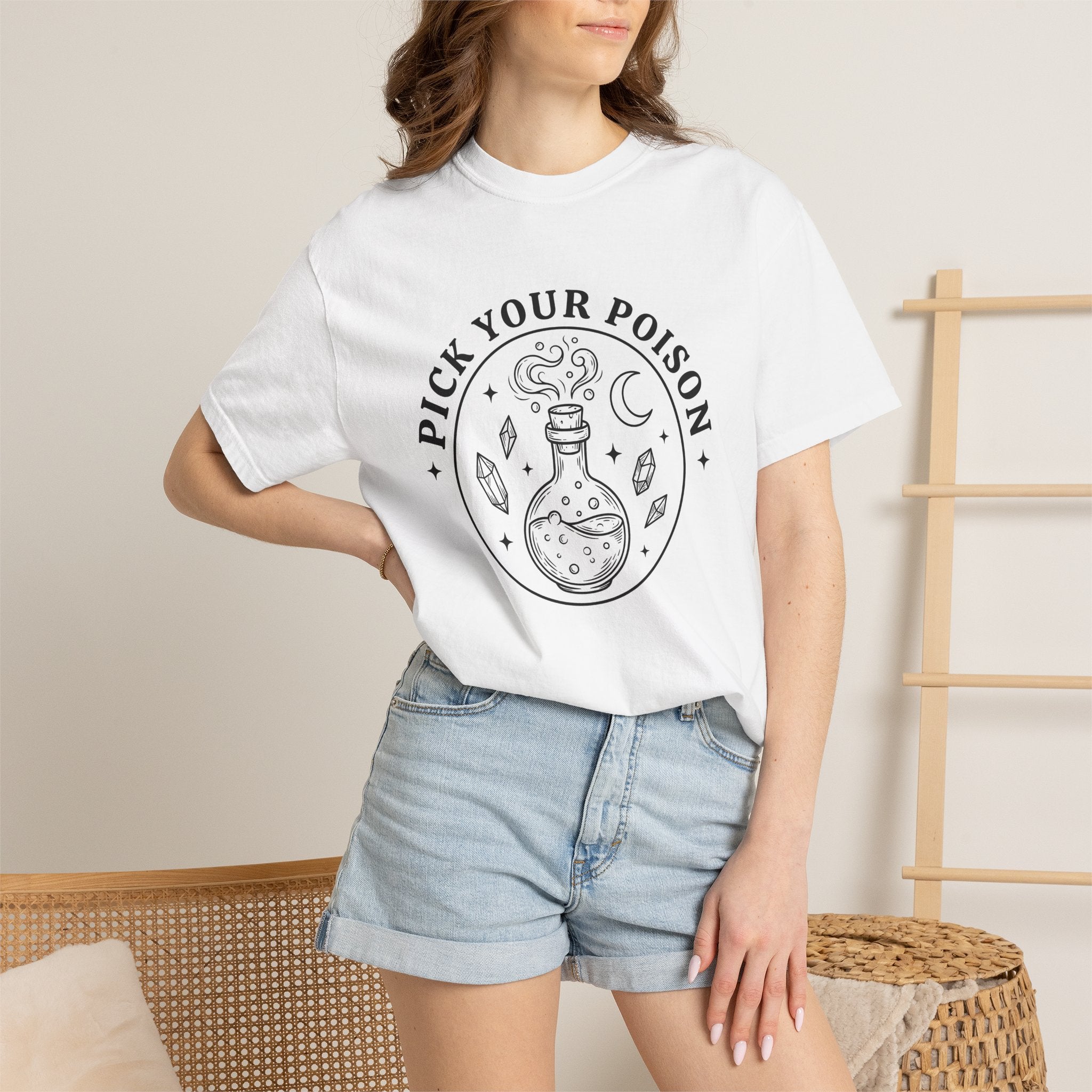 Magic Jar Shirt Halloween Occult Gift Women Sketch Tee Apothecary T-Shirt Horror Fan Witchcraft Tshirt Mystic Graphic Retro Gemstones Tshirt