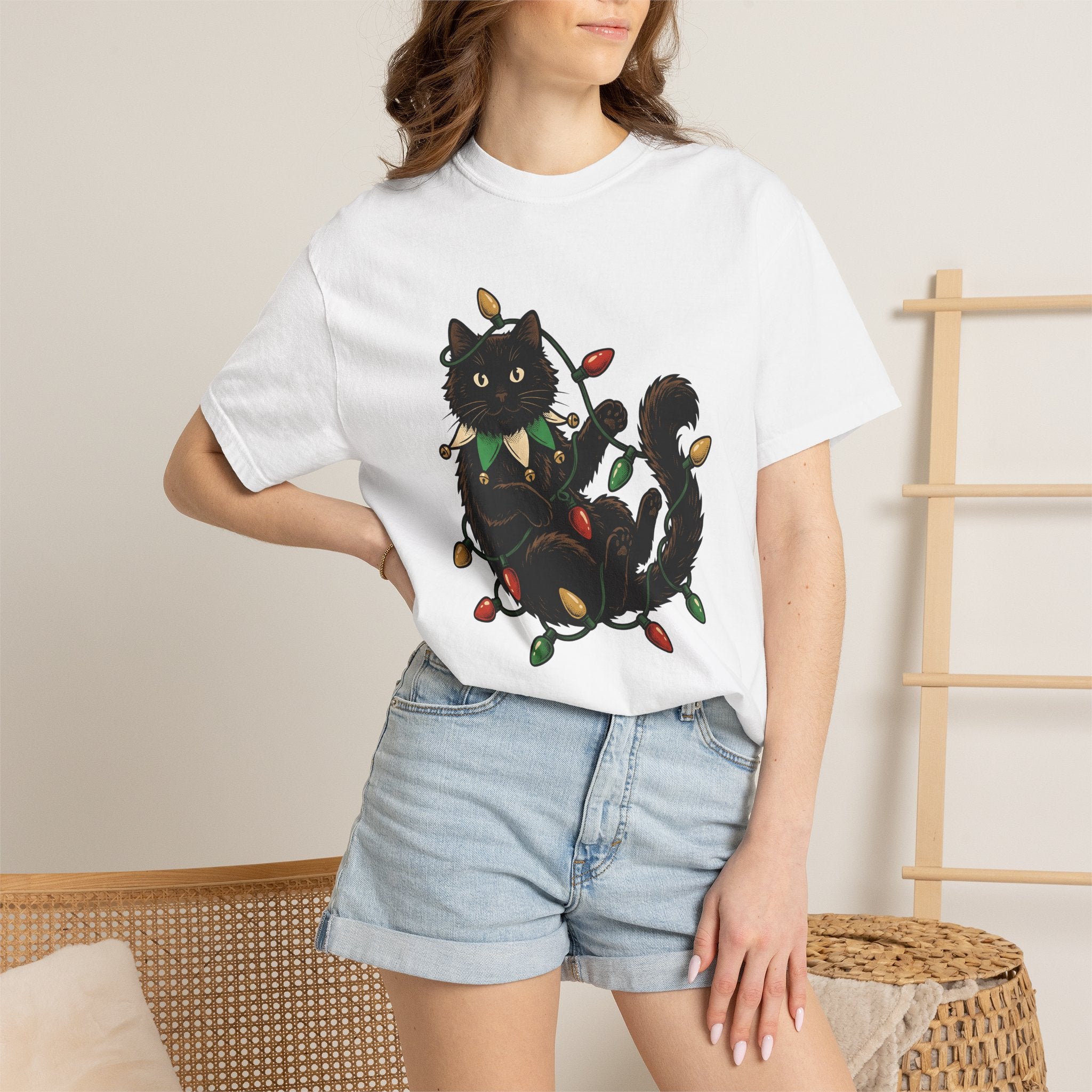 Black Cat Shirt Christmas Pet Gift Women Vintage Tee Cat T-Shirt Xmas Fan Retro Tshirt Animal Graphic Hand Drawn Christmas Lights Tshirt