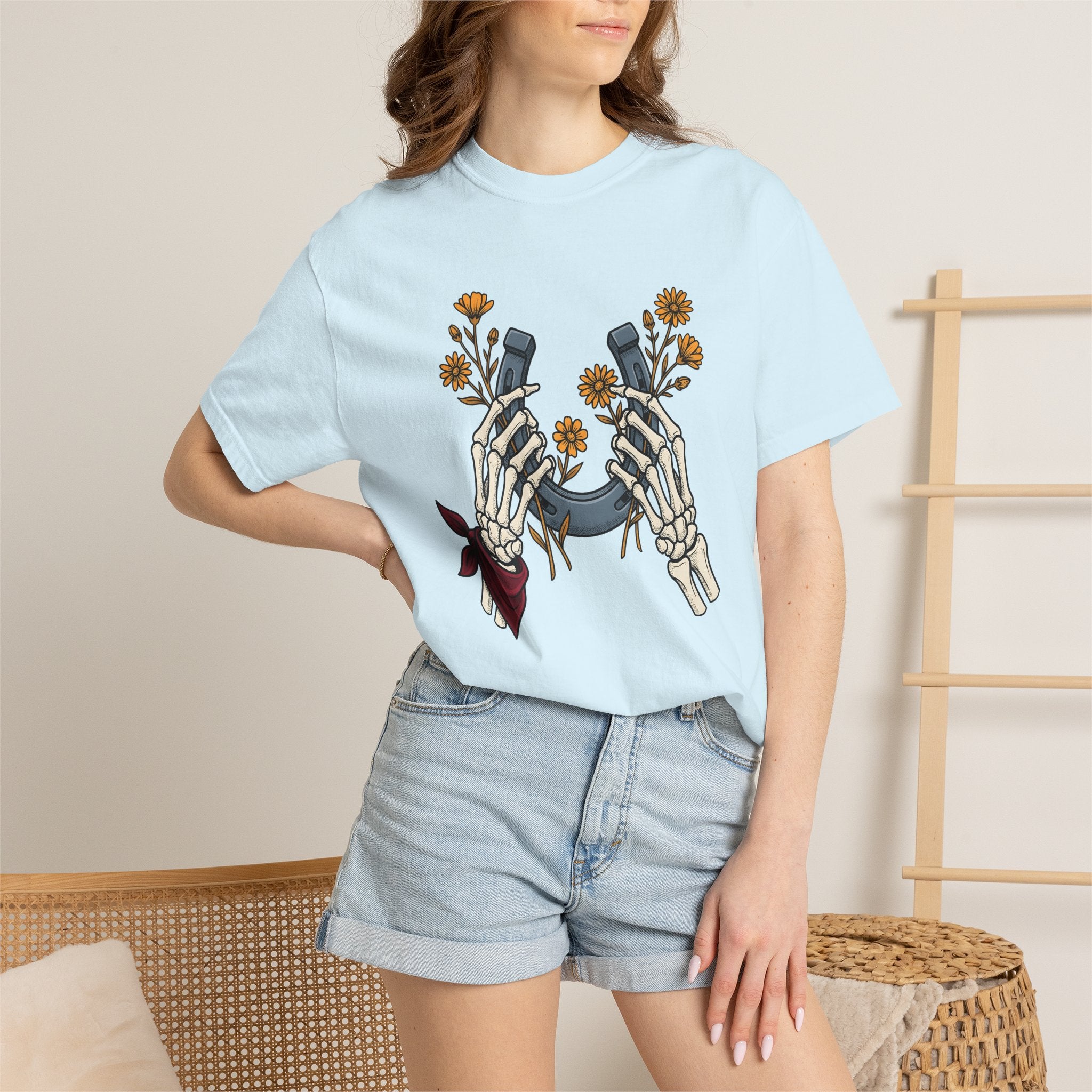 Bone Hands Horseshoe Shirt Cowgirl Ranch Gift Women Neo Traditional Tee Skeletal Hand T-Shirt Cowboy Fan Western Tshirt Farm Graphic Classic