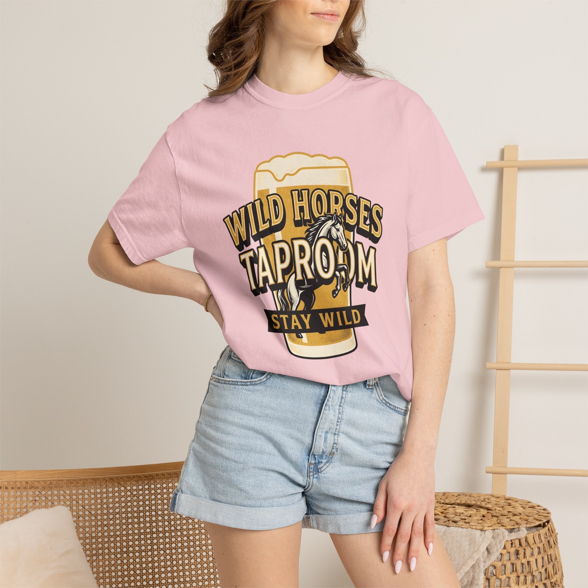 Horse Ale Glass Shirt Beer Western Wear Gift Women Flat Graphic Tee Beer Glass T-Shirt Beer Fan Graphic Tshirt Cowboy Graphic Hand Drawn